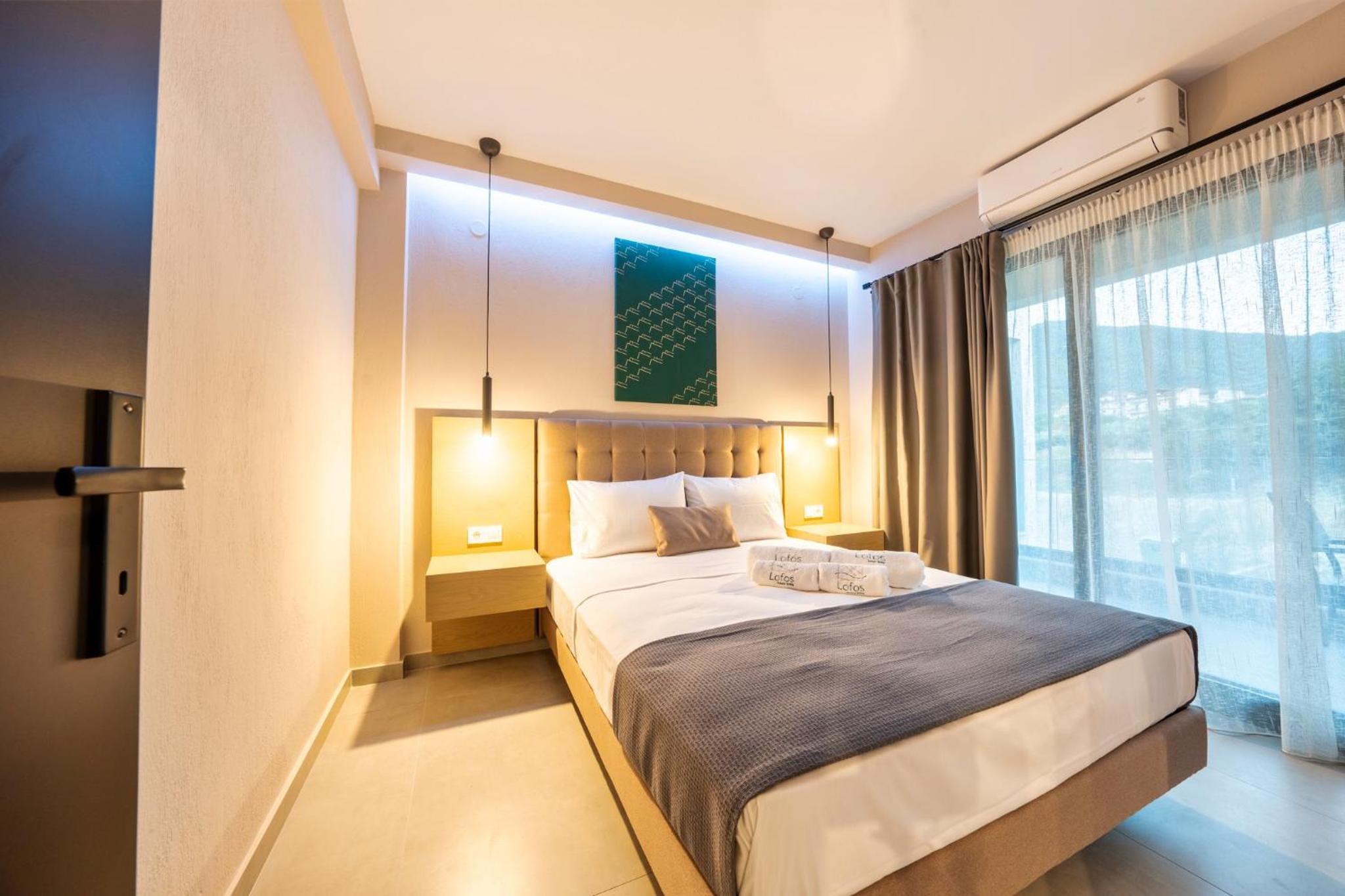 Deluxe Triple Room photo 2