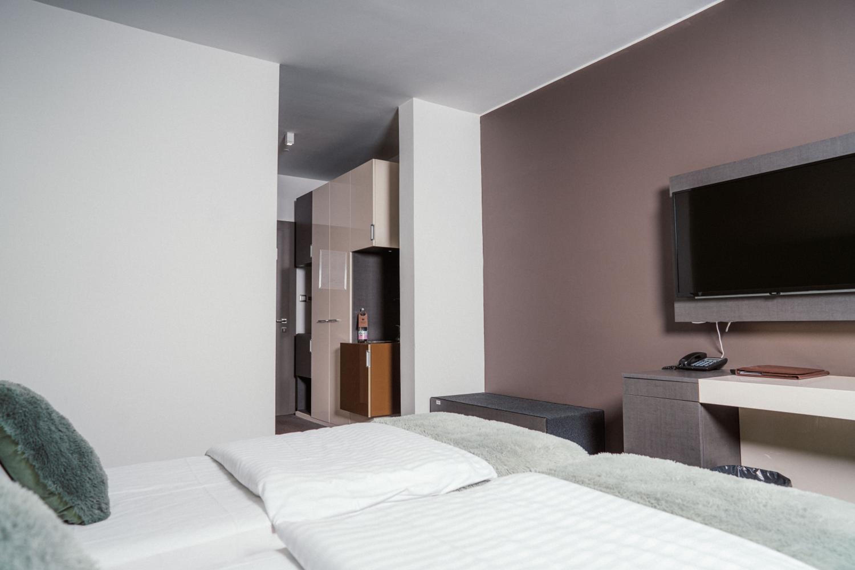 Standard Twin Room photo 3