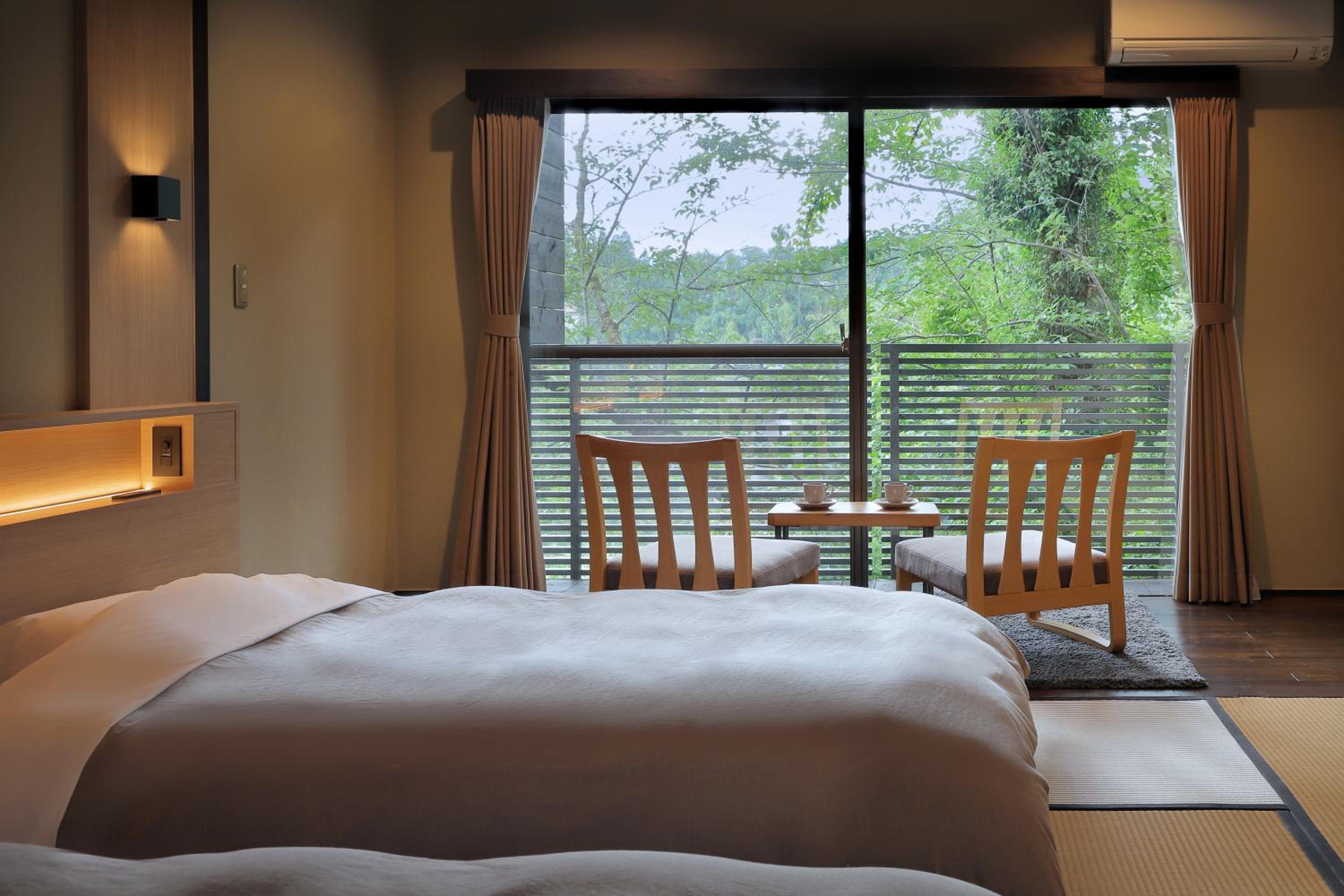 Japanese-Style Room (8 Tatami) with Shared Bathroom- Non-Smoking - Photo 3