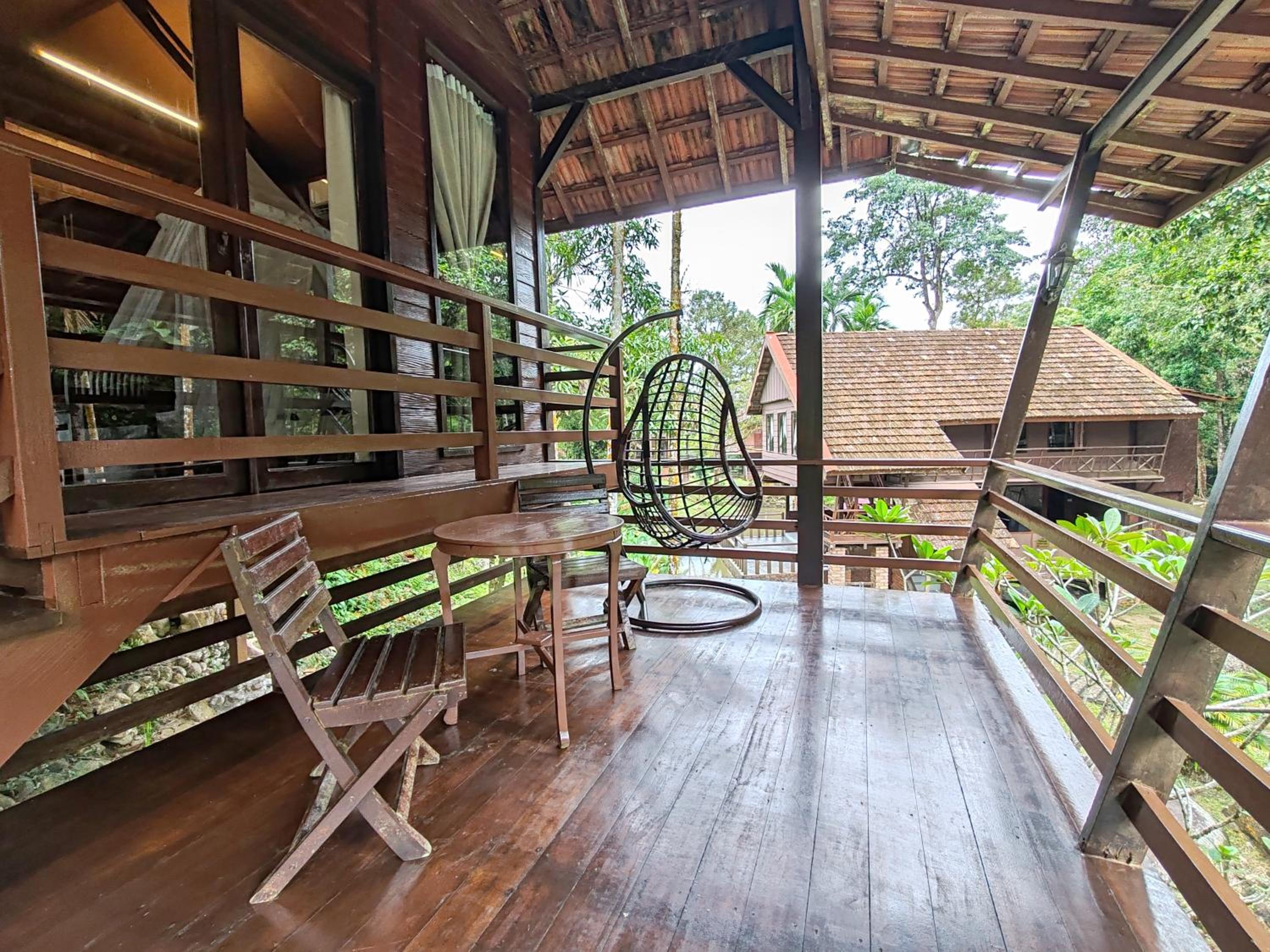 Villa - Photo 1