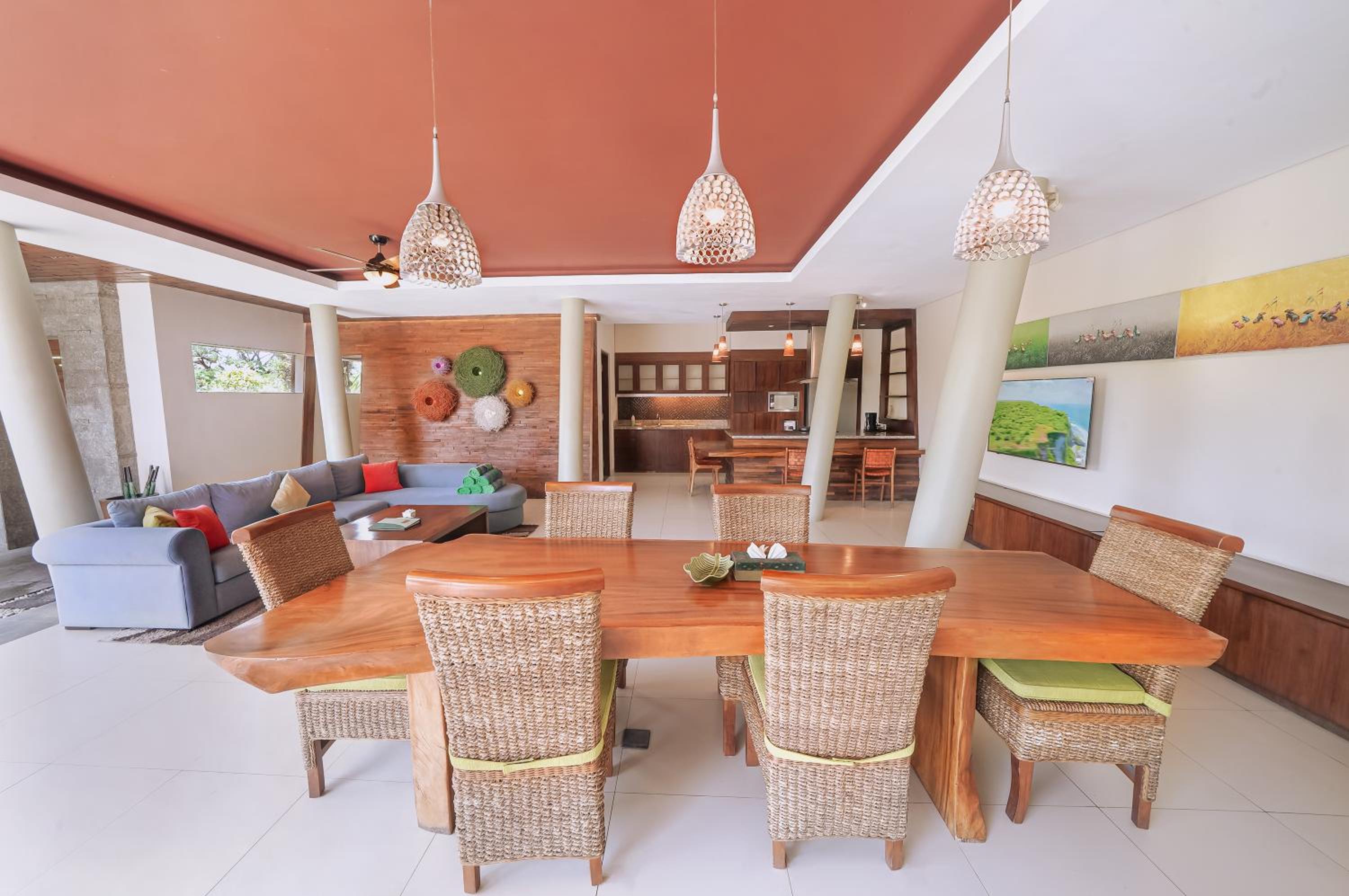 Three-Bedrooms Family Pool Villa