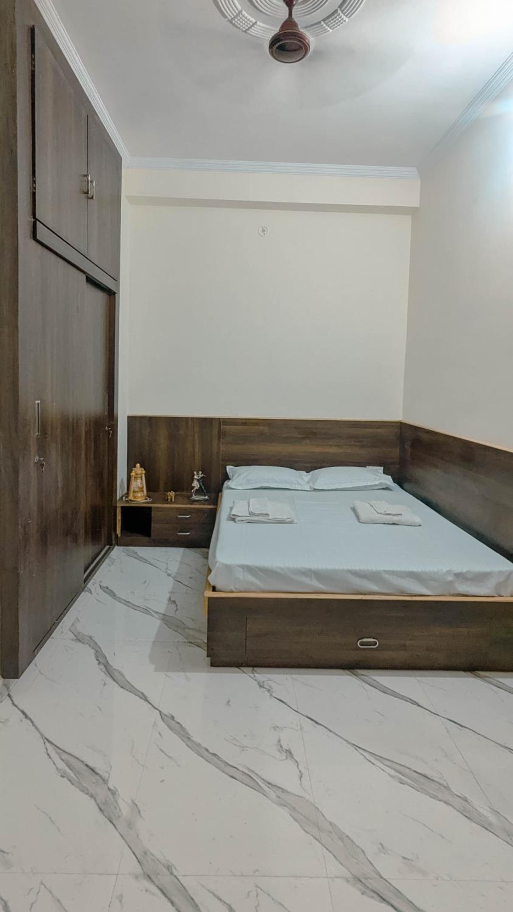 Budget Double Room - Photo 1