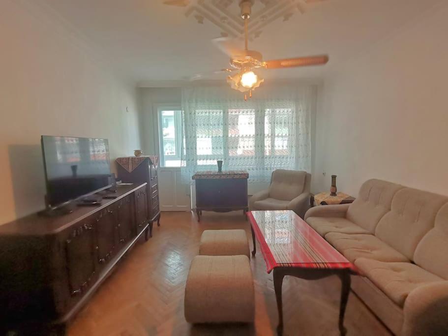 Three-Bedroom Apartment with Balcony