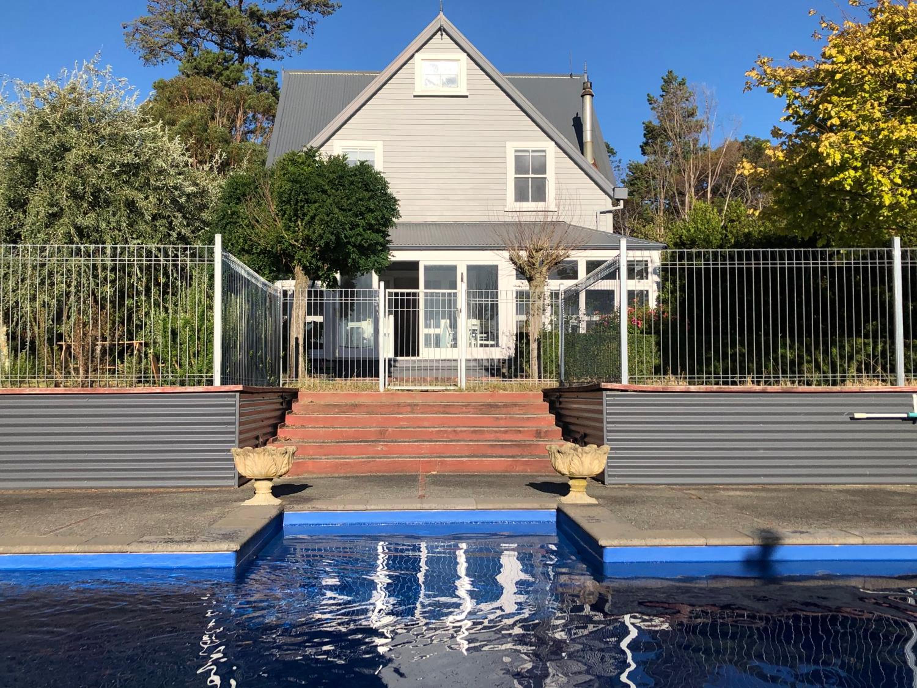 Four-Bedroom House photo 2
