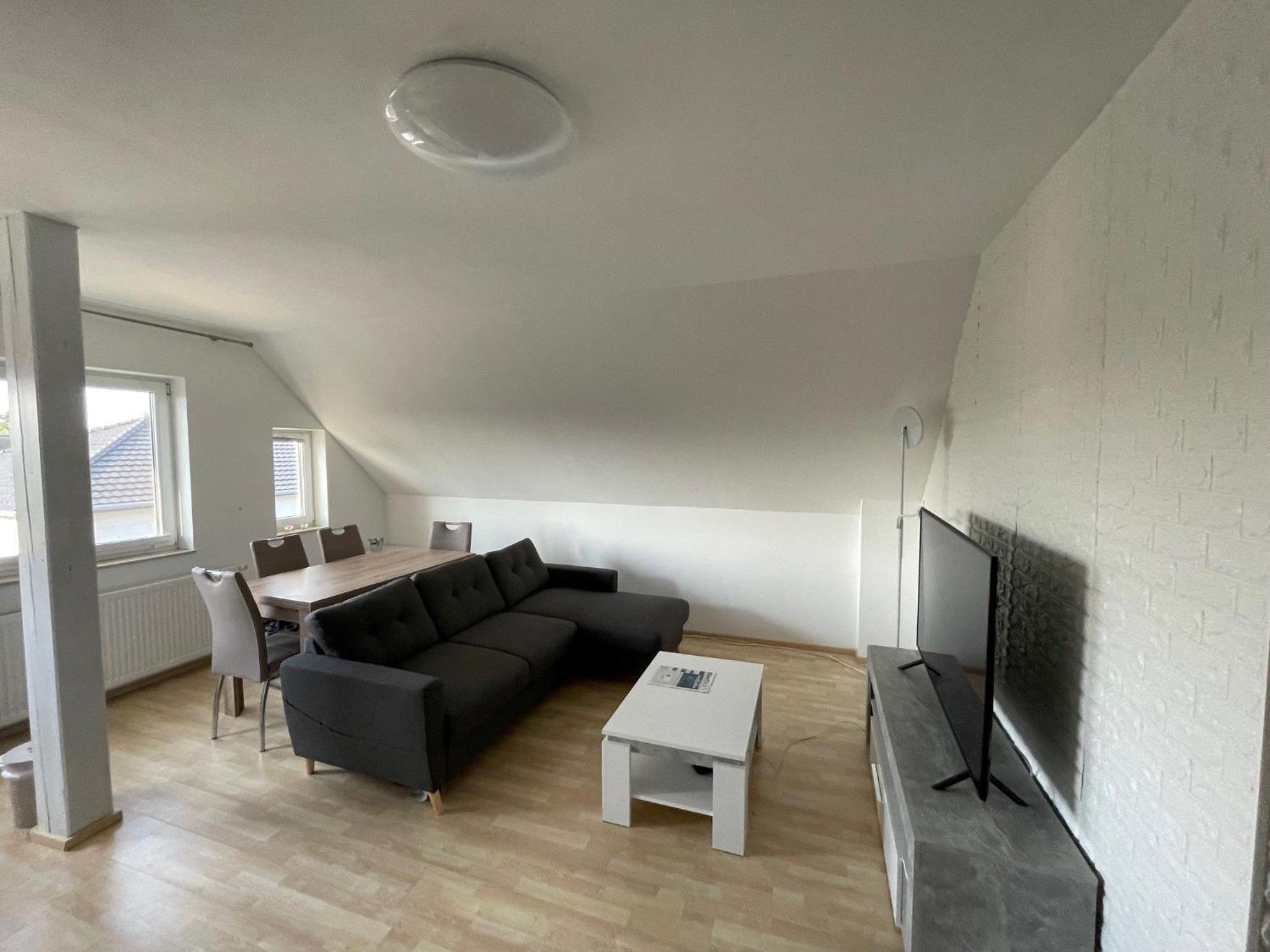 One-Bedroom Apartment with Shower photo 1