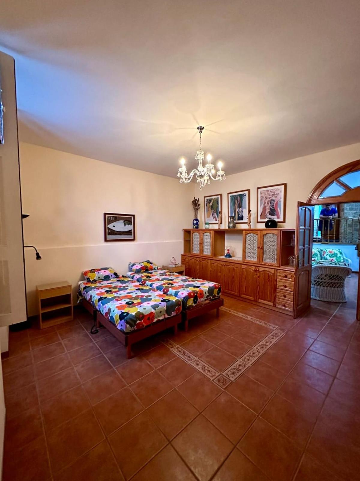Three-Bedroom House photo 2