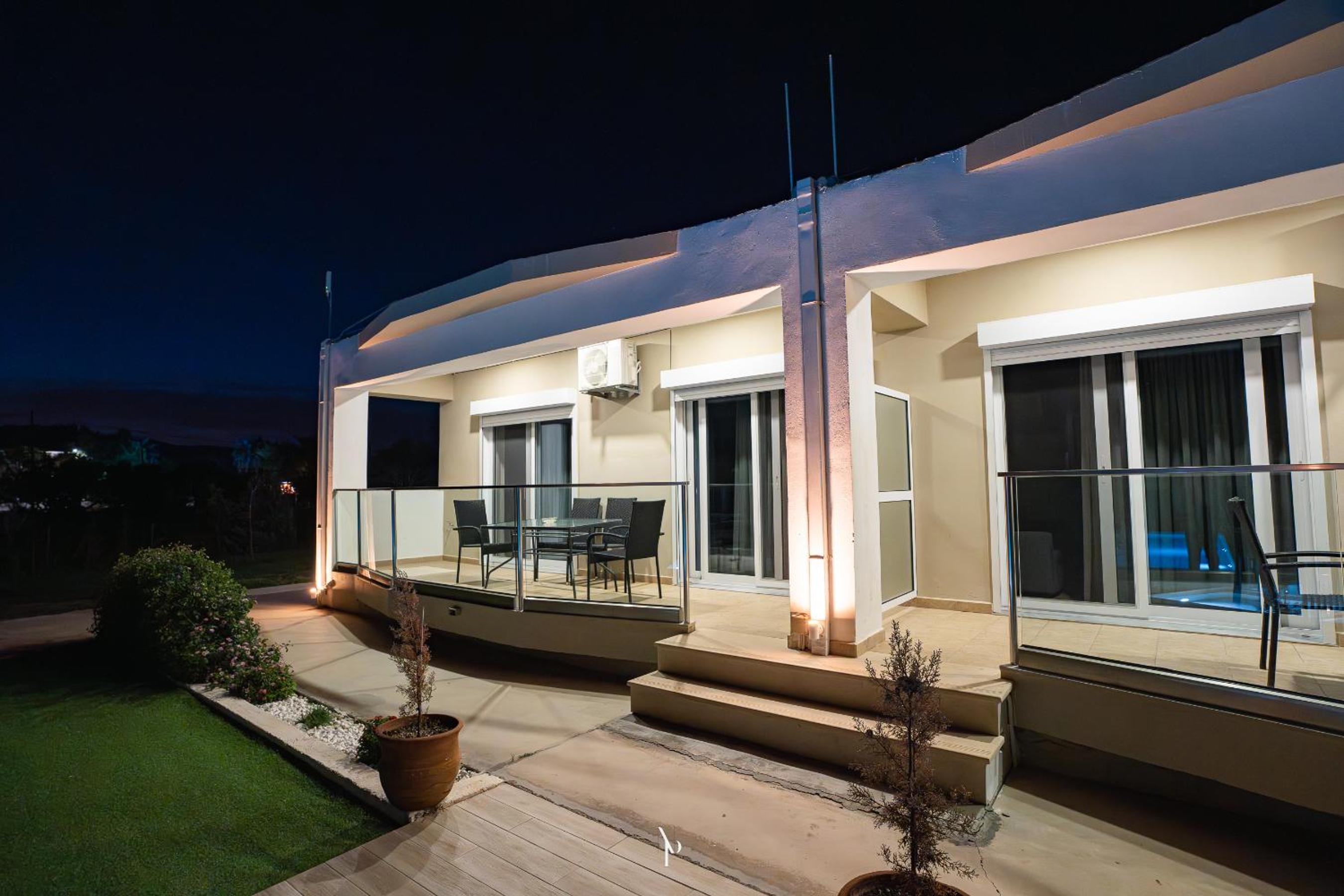 Standard Villa photo 2