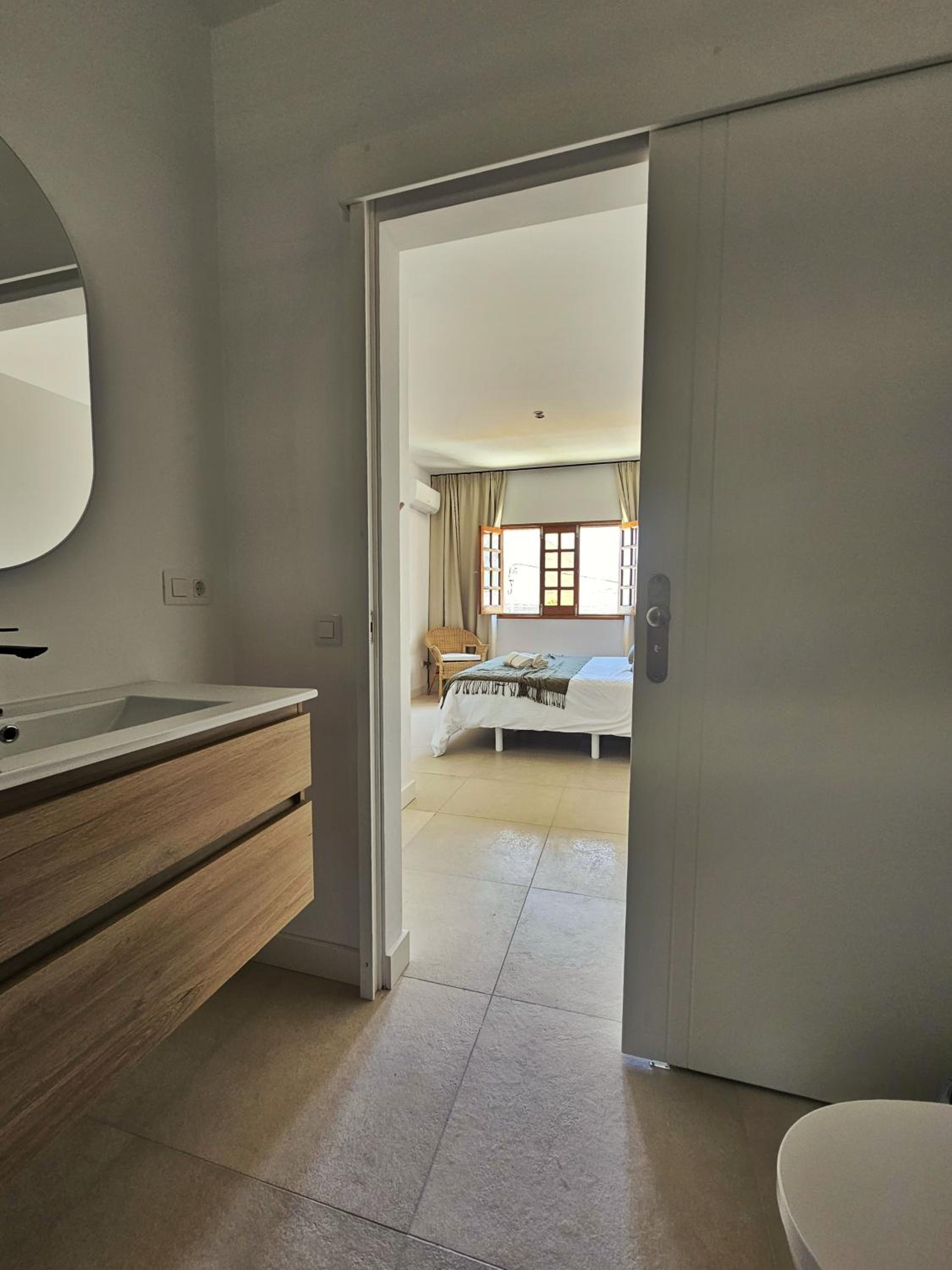 Three-Bedroom Villa photo 3