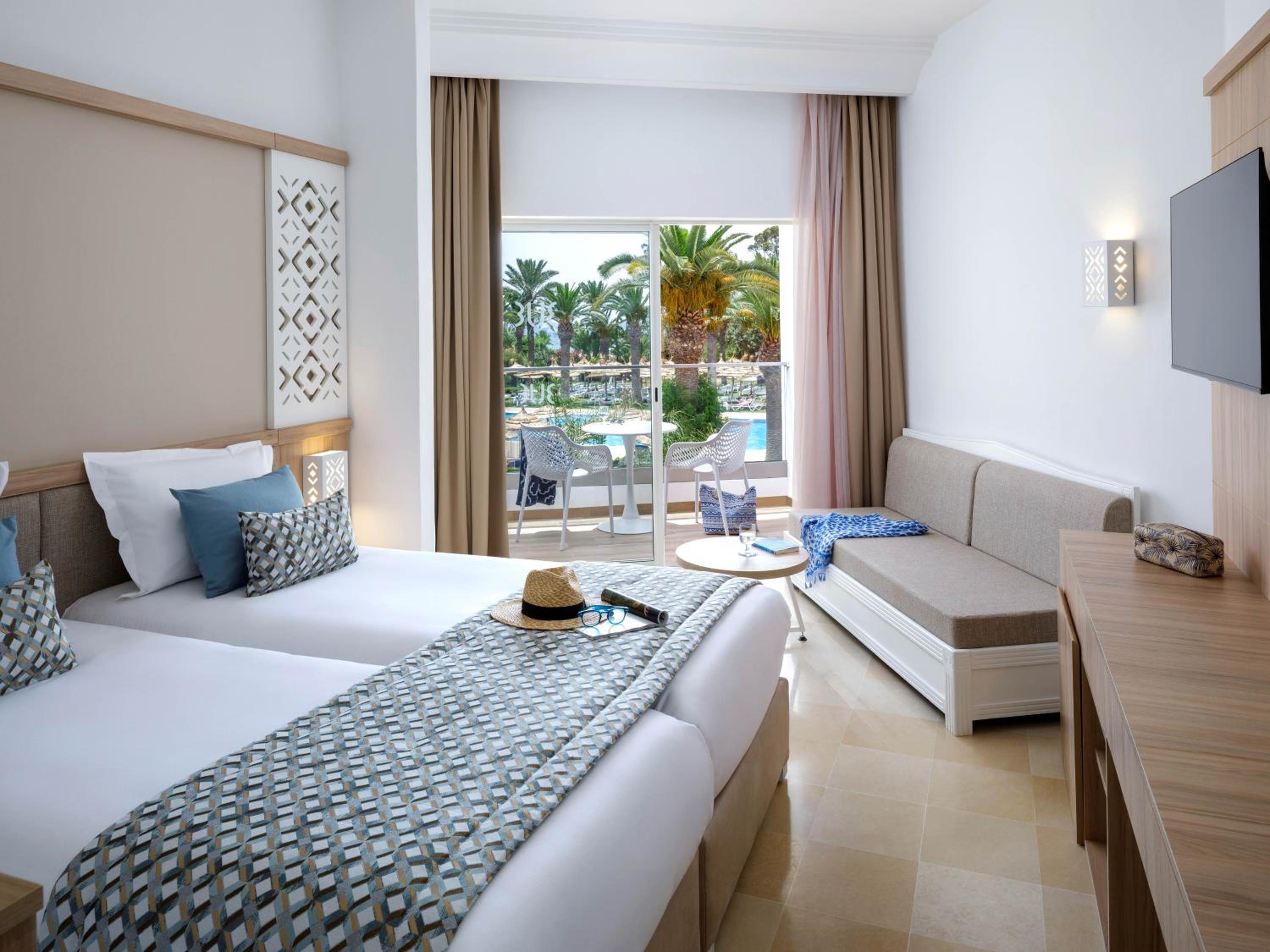 Triple Room with Sea View
