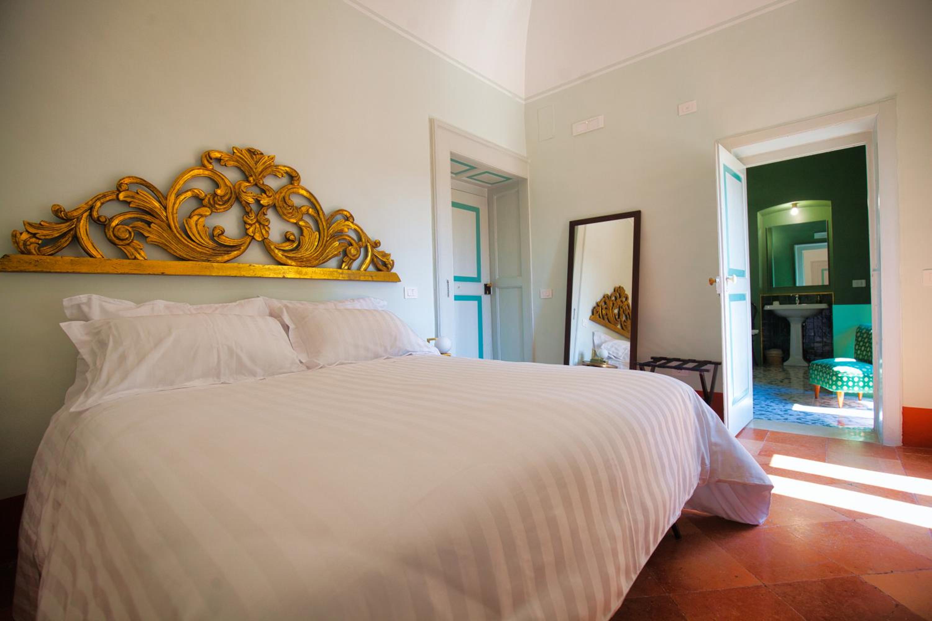 Queen Room with Balcony
