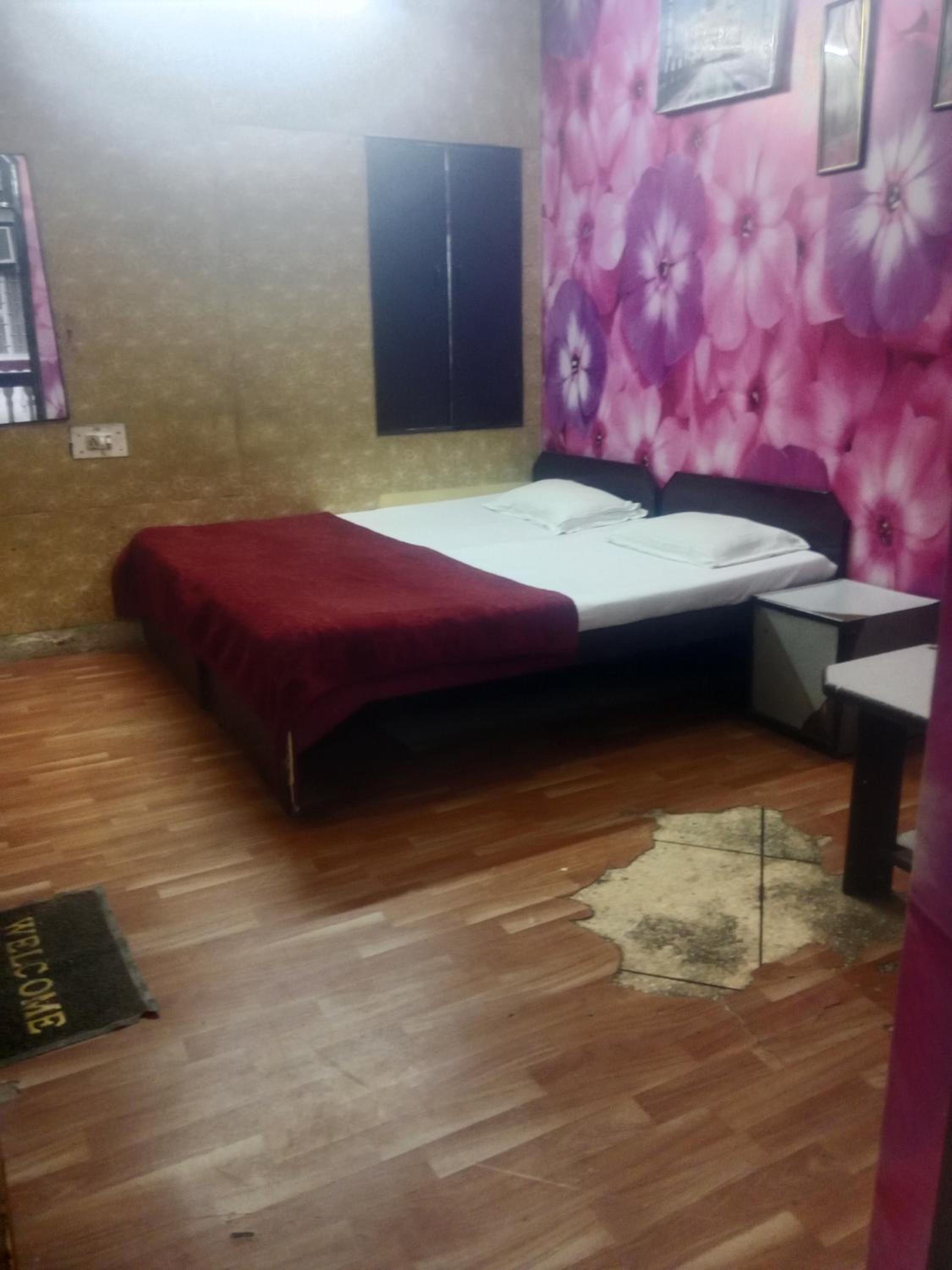 Deluxe Double Room With Shower photo 2