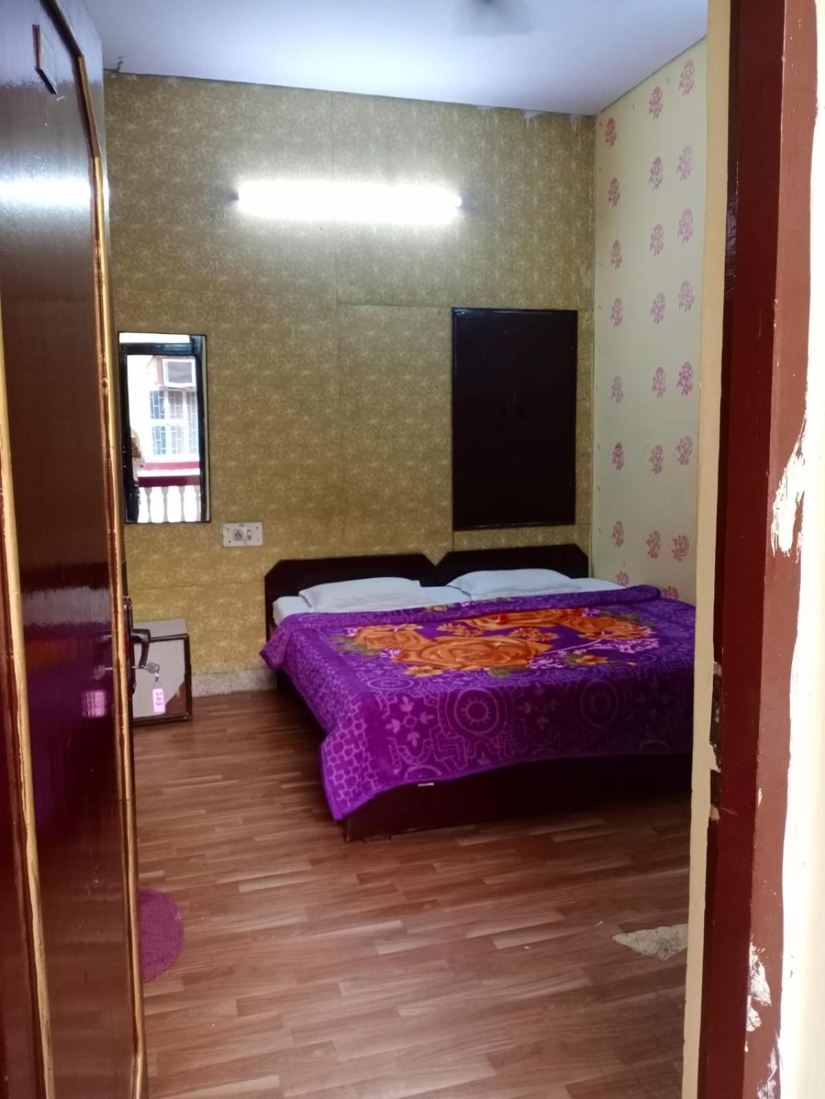 Deluxe Double Room With Shower photo 3