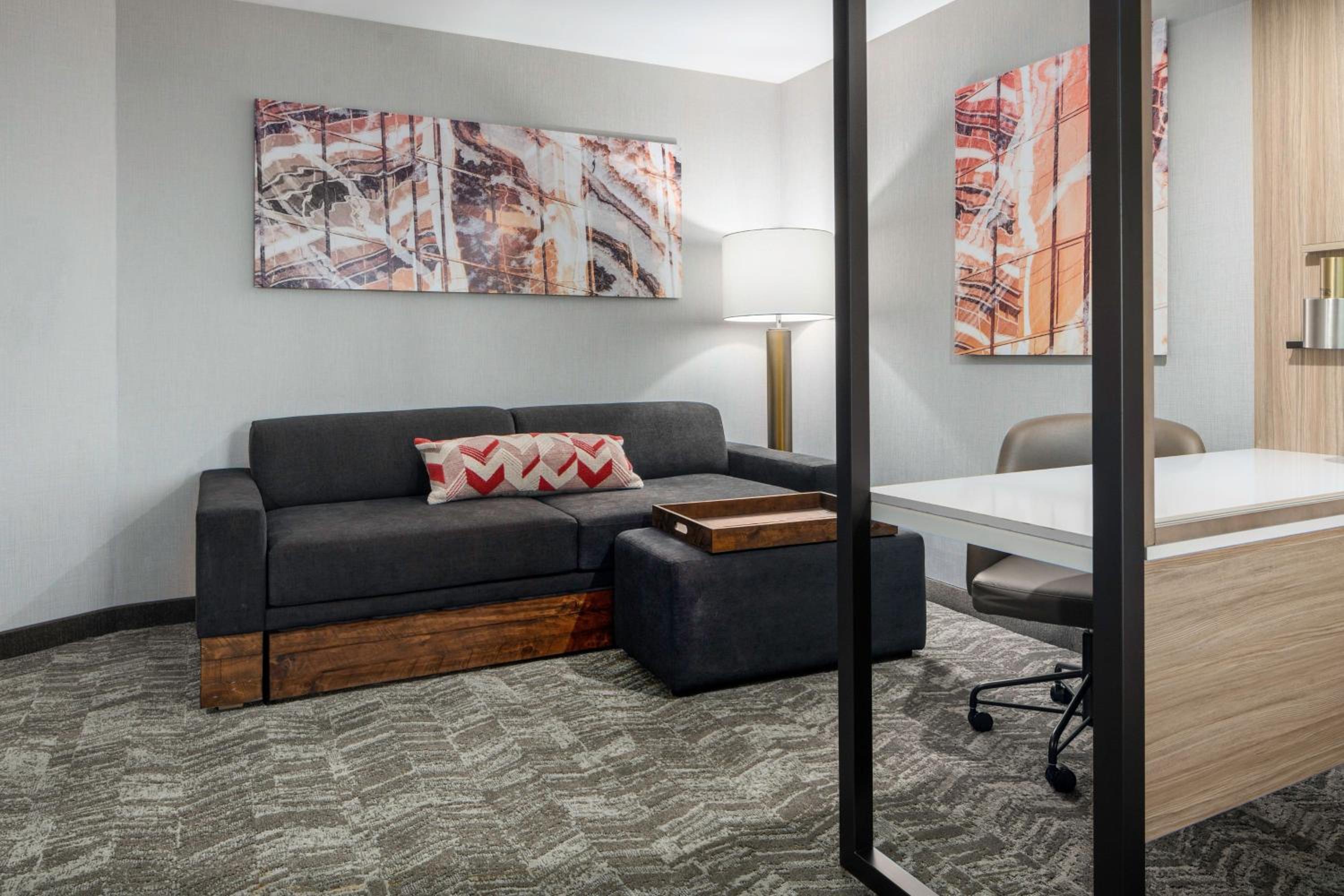 King Suite with Trundle Bed - Photo 1