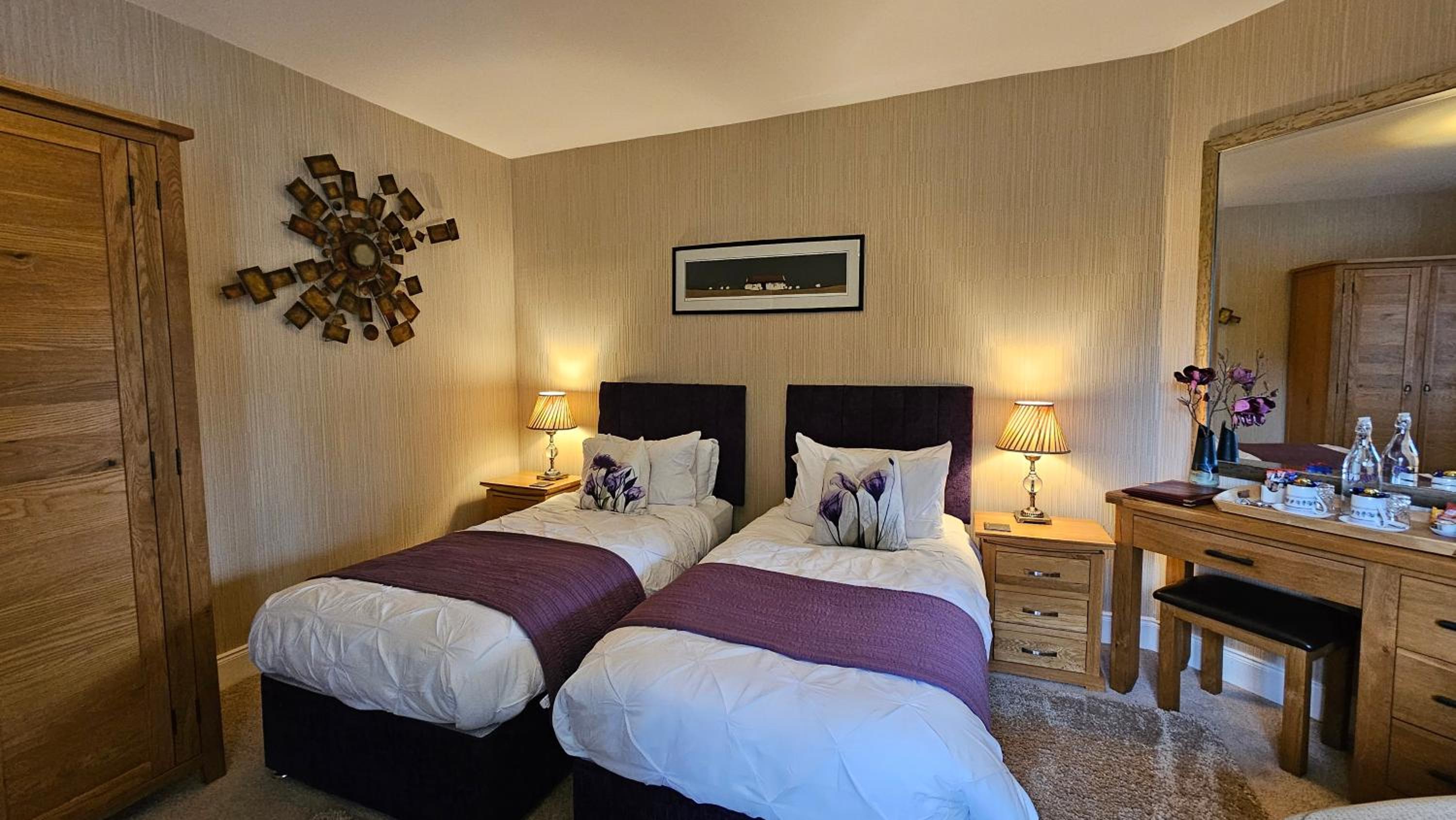 Deluxe Twin Room photo 3