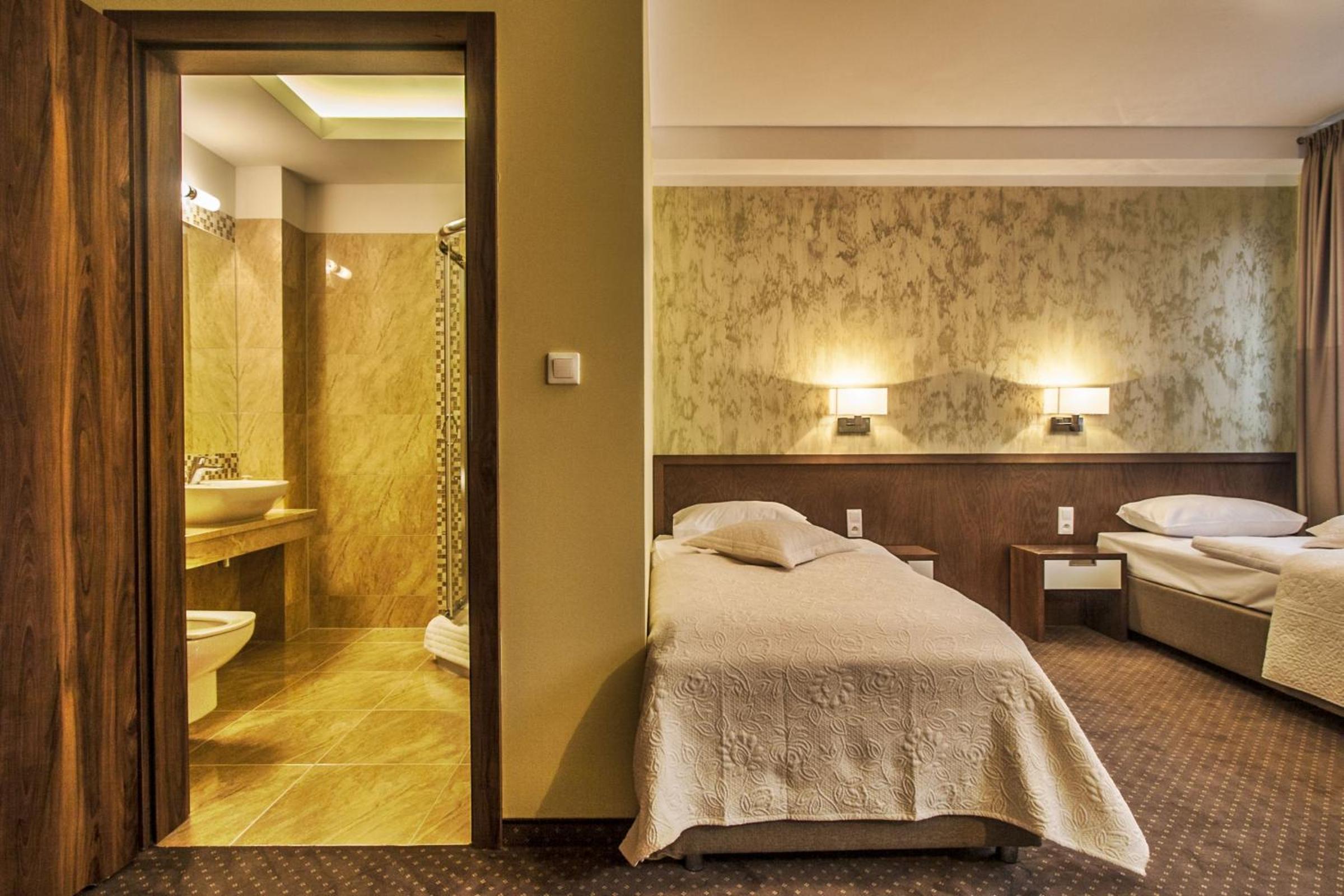 Comfort Twin Room - Photo 2