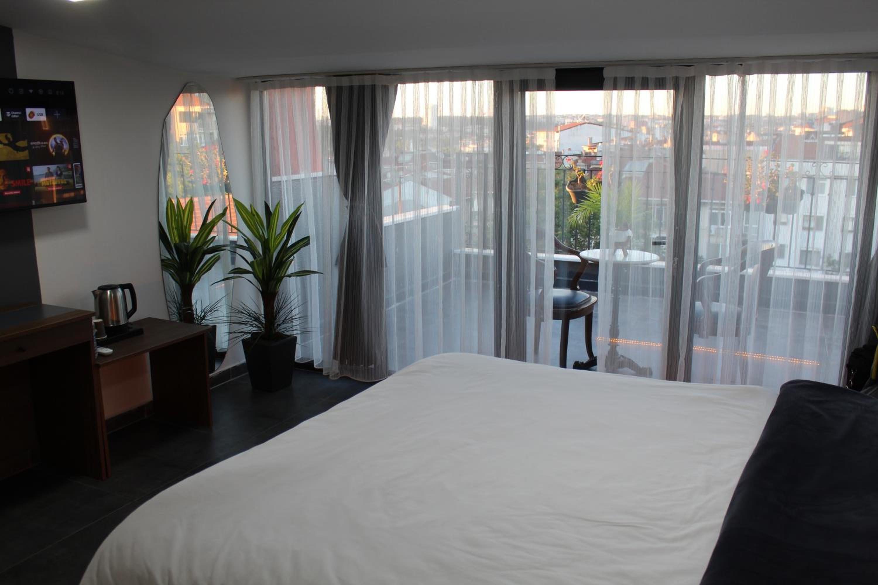 King Suite With Sea View photo 3