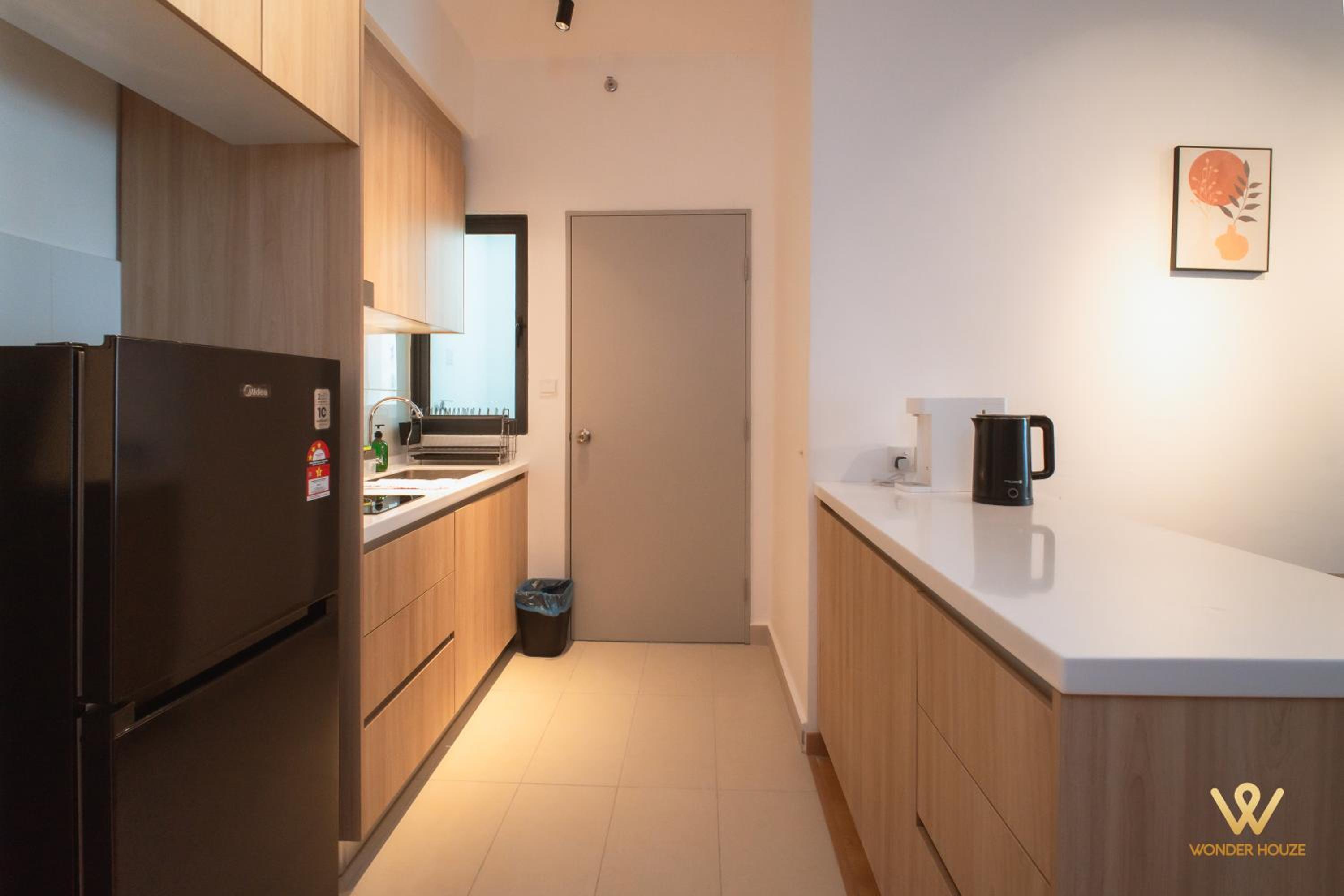 Three-Bedroom Apartment photo 2