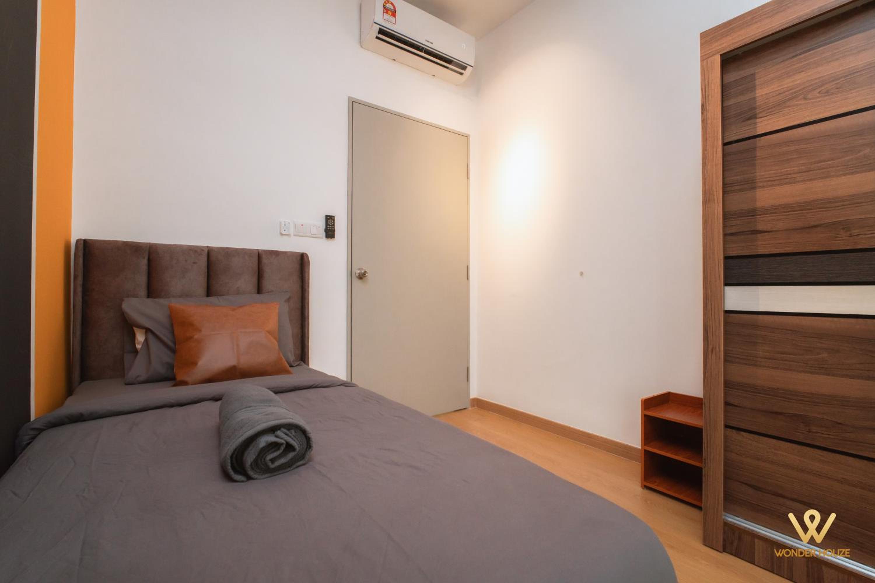 Three-Bedroom Apartment photo 3