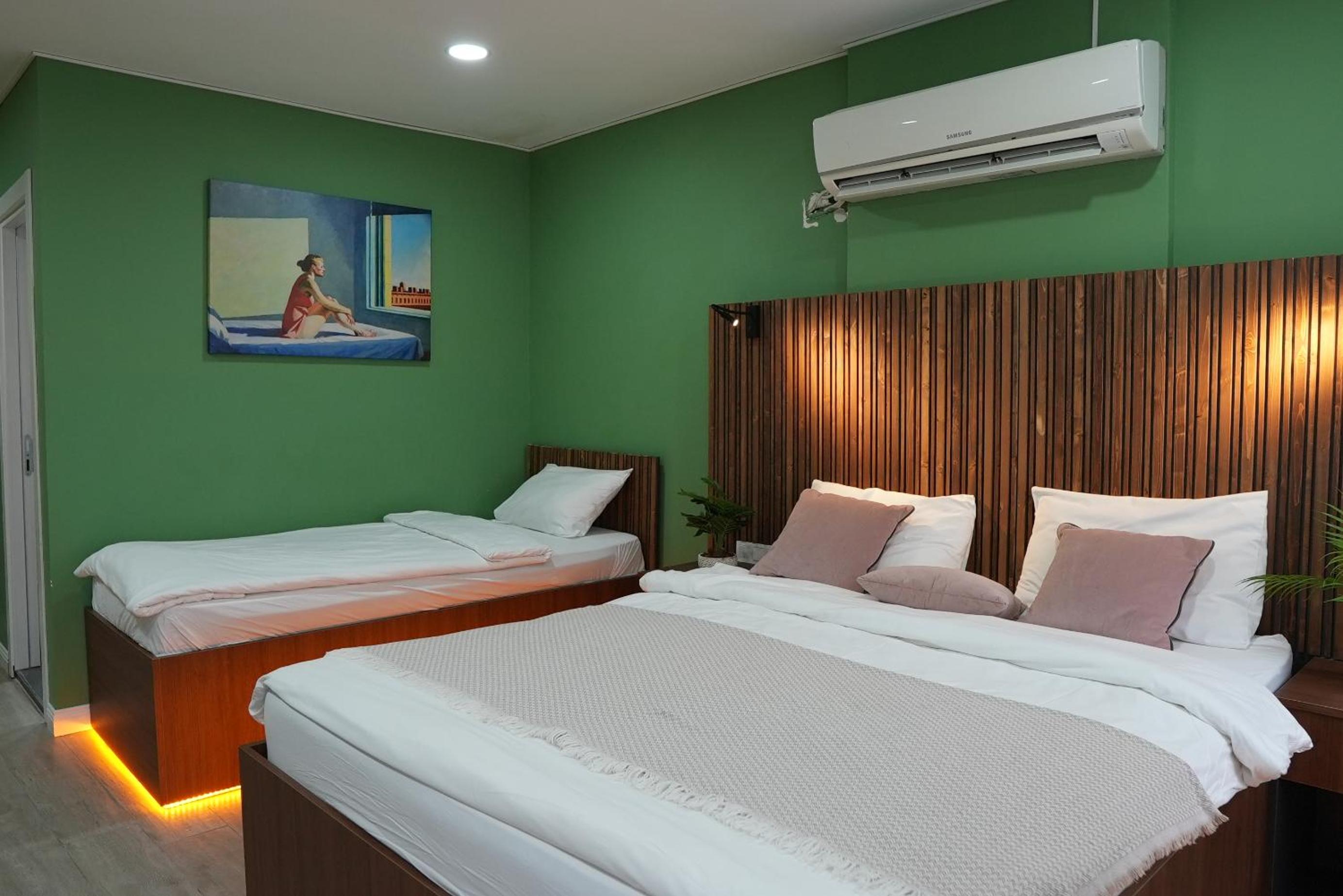 Comfort Triple Room photo 3