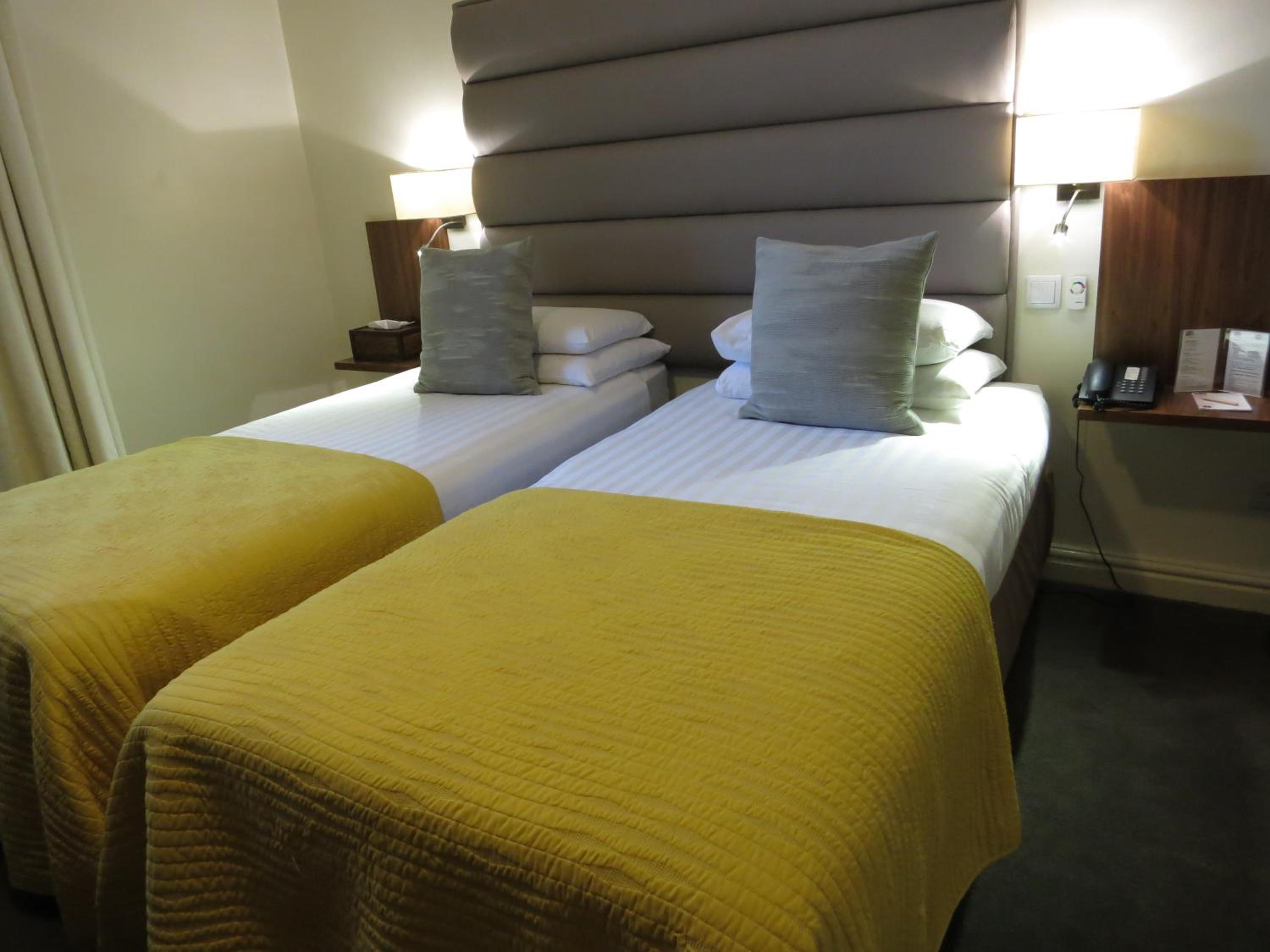 Executive Room - Photo 11