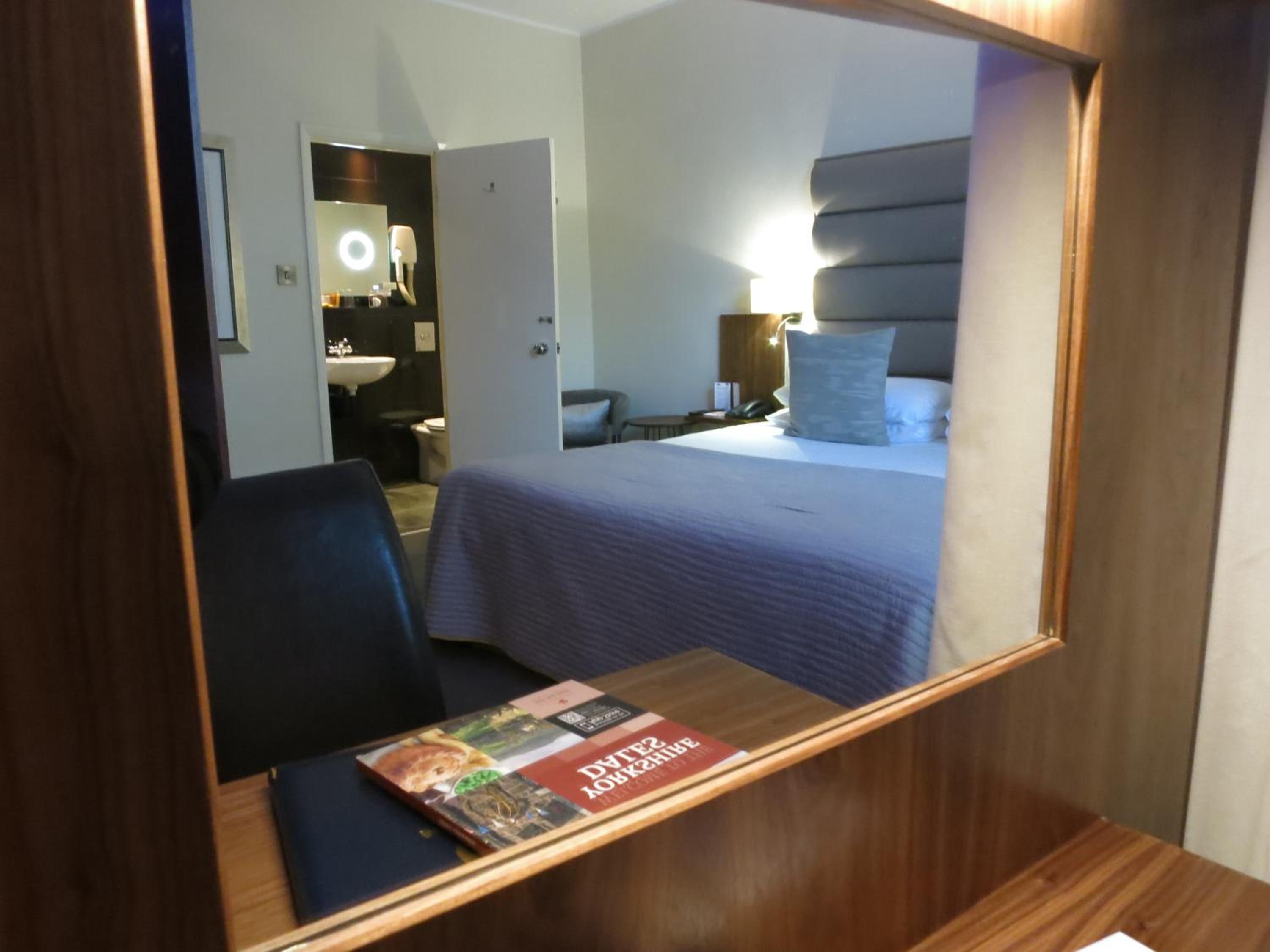 Executive Room - Photo 12
