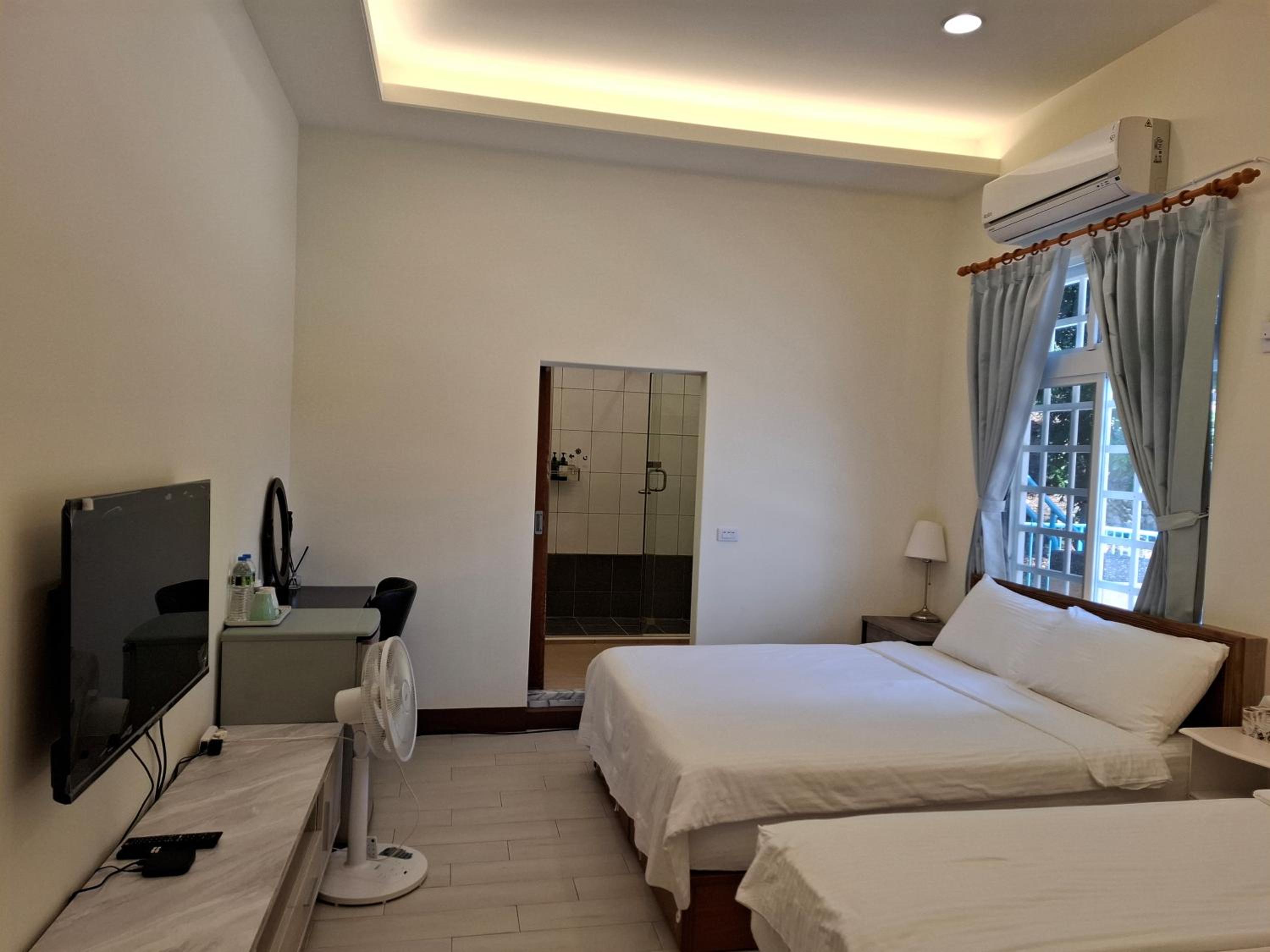 Quadruple Room with Mountain View