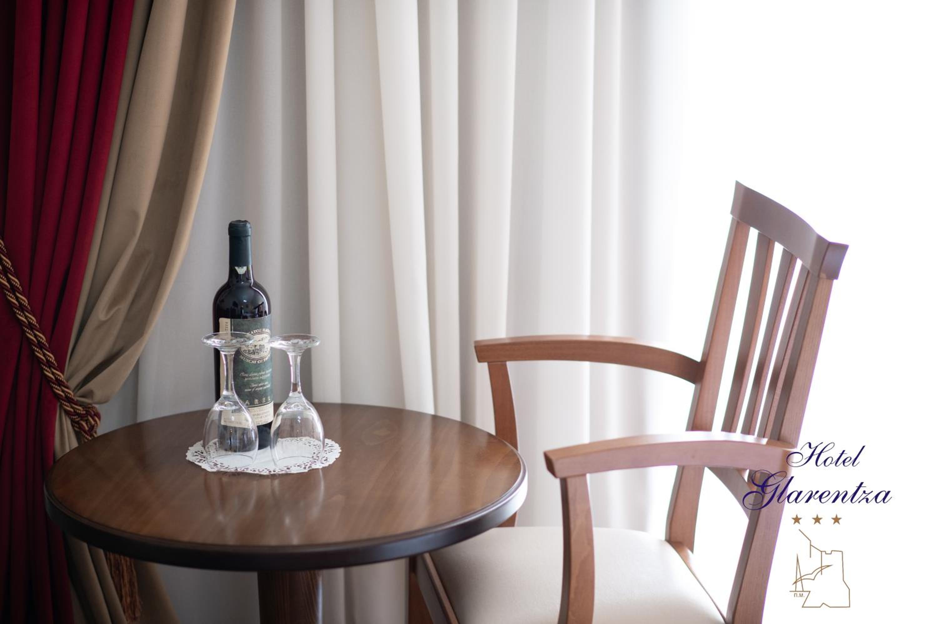 Deluxe Double Room with Balcony and Sea View - Photo 4