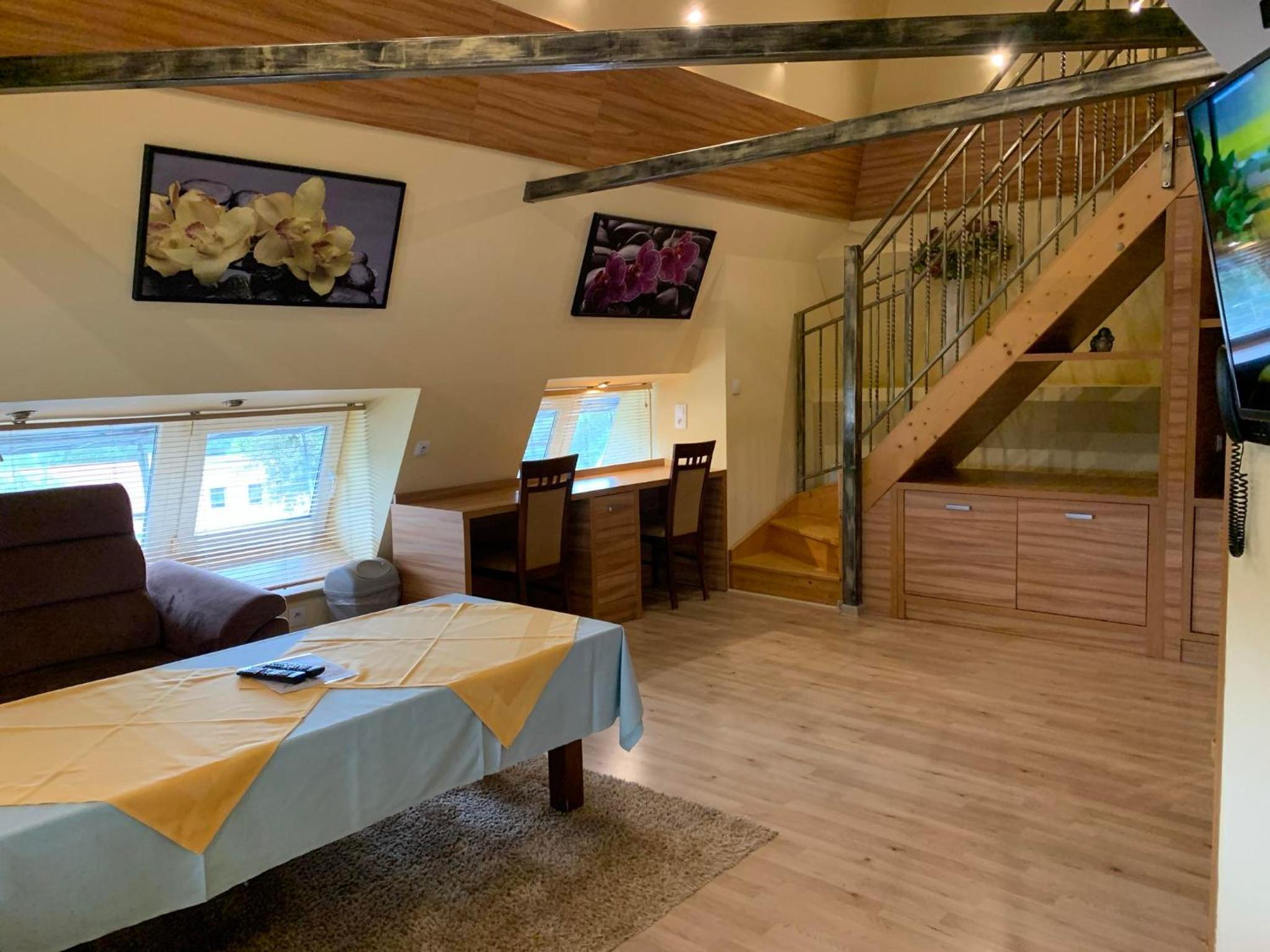 Deluxe Family Room - Photo 1