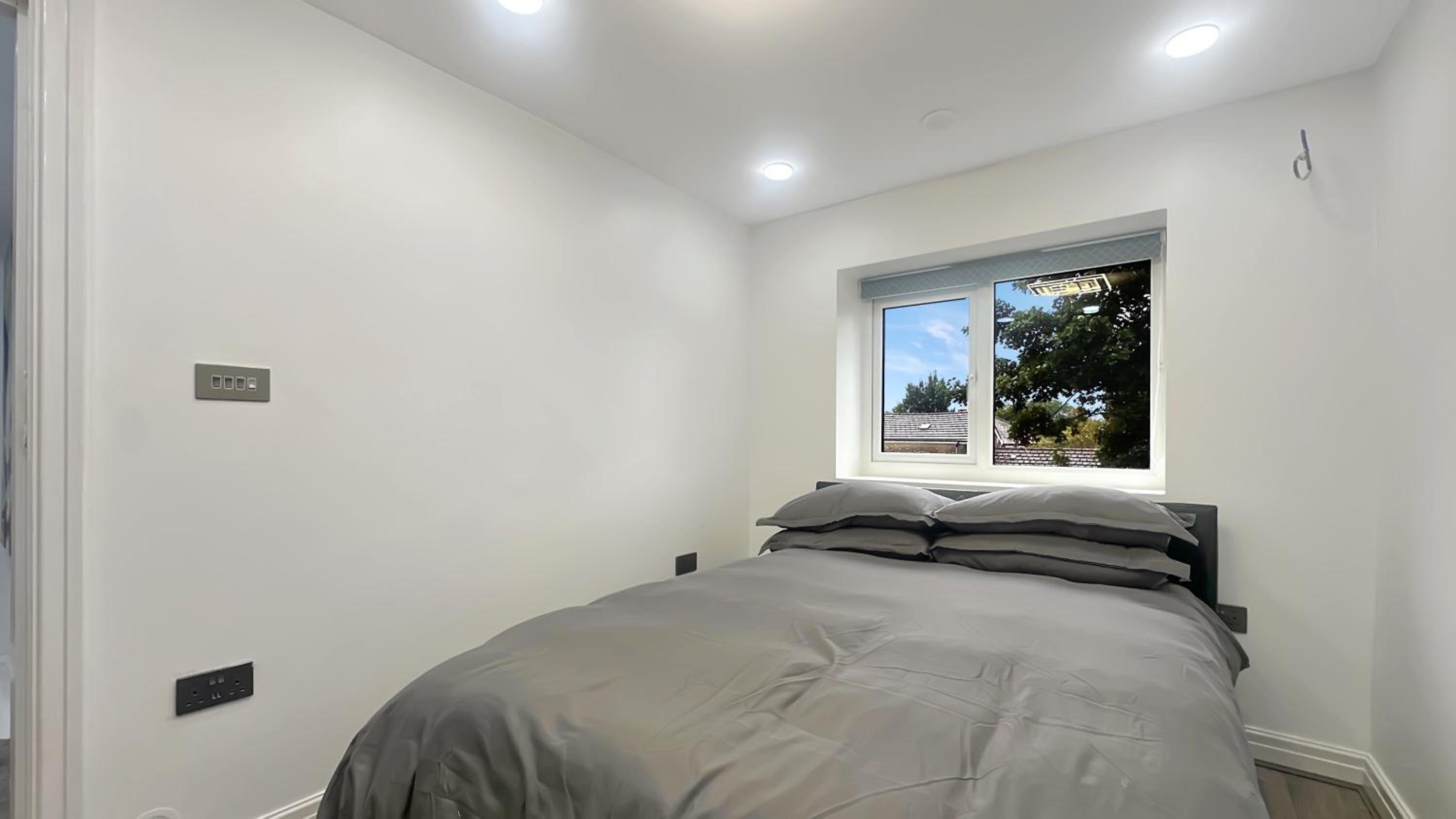 Four-Bedroom House photo 2