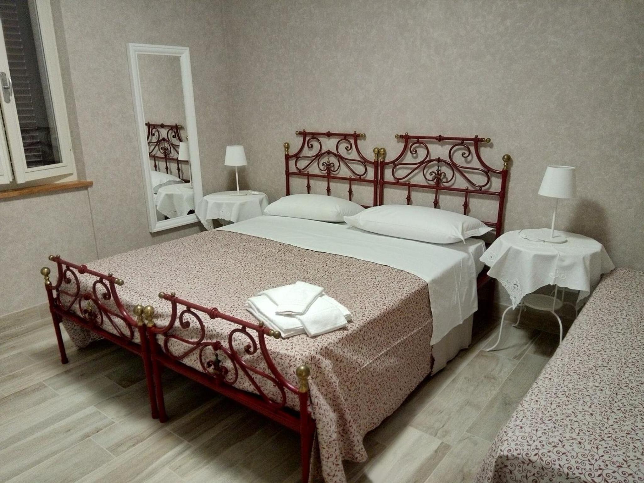 Triple Room with Private Bathroom photo 3