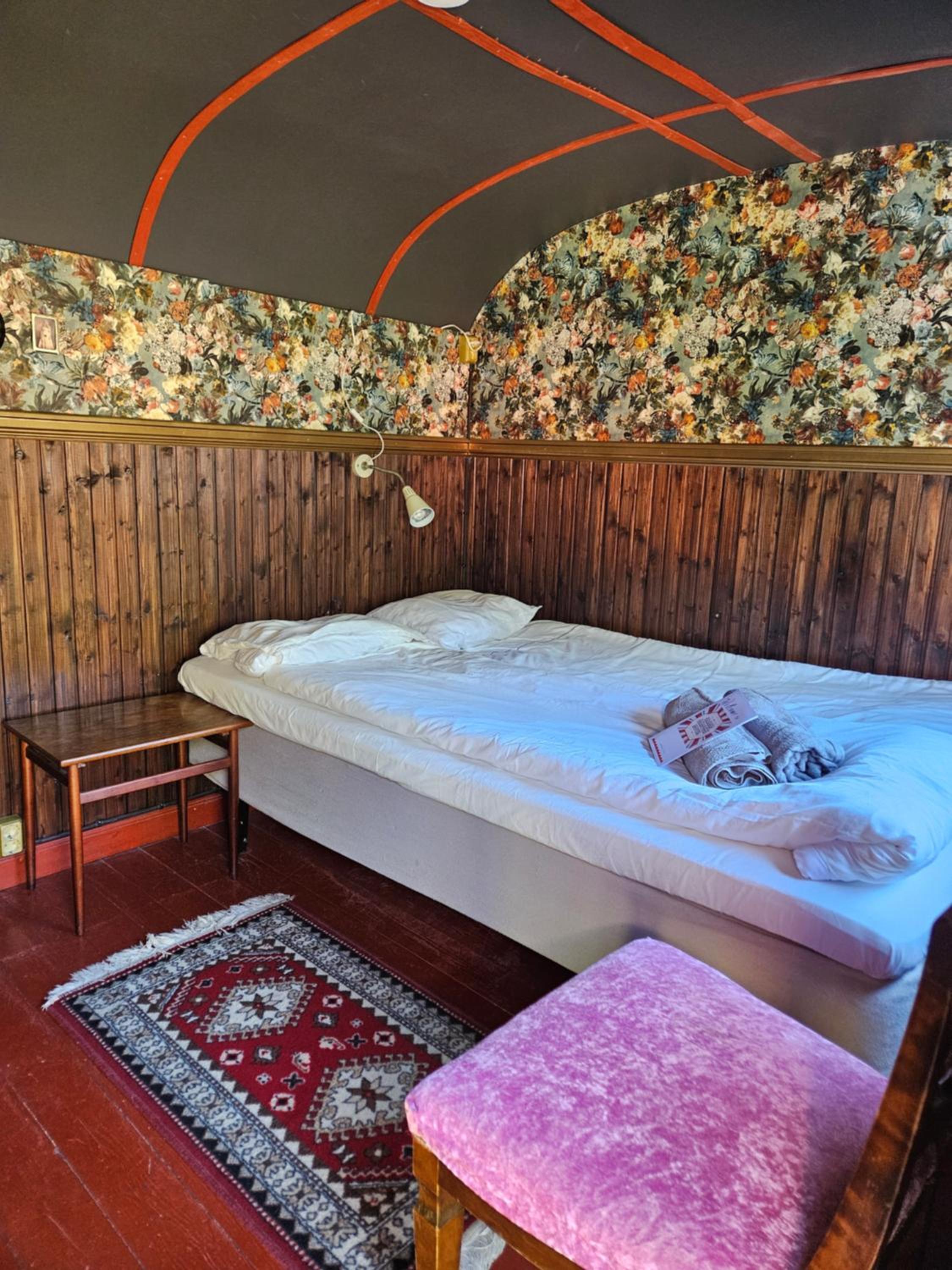 The Bearded Lady's Room photo 1