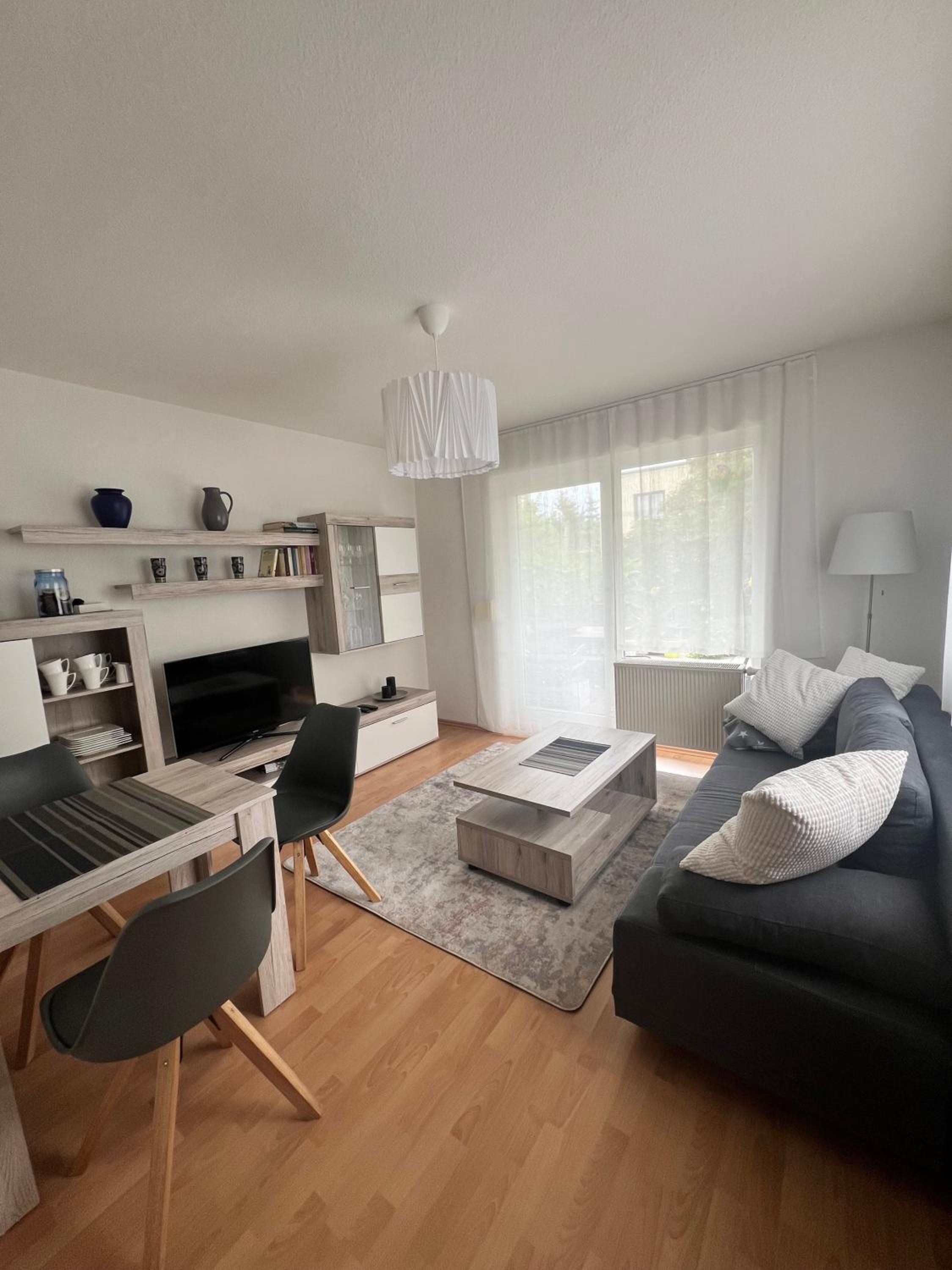 One-Bedroom Apartment photo 1