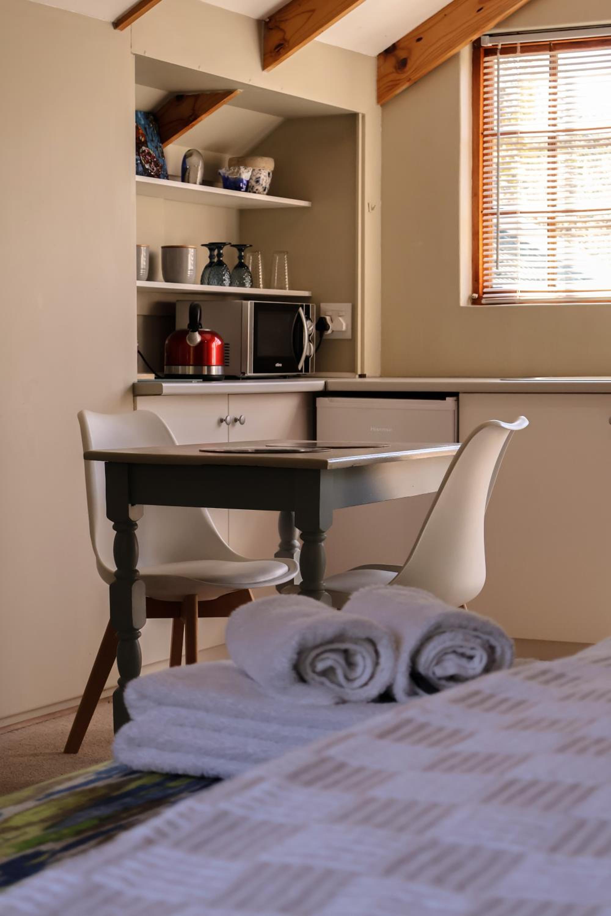 Suite - Photo 12