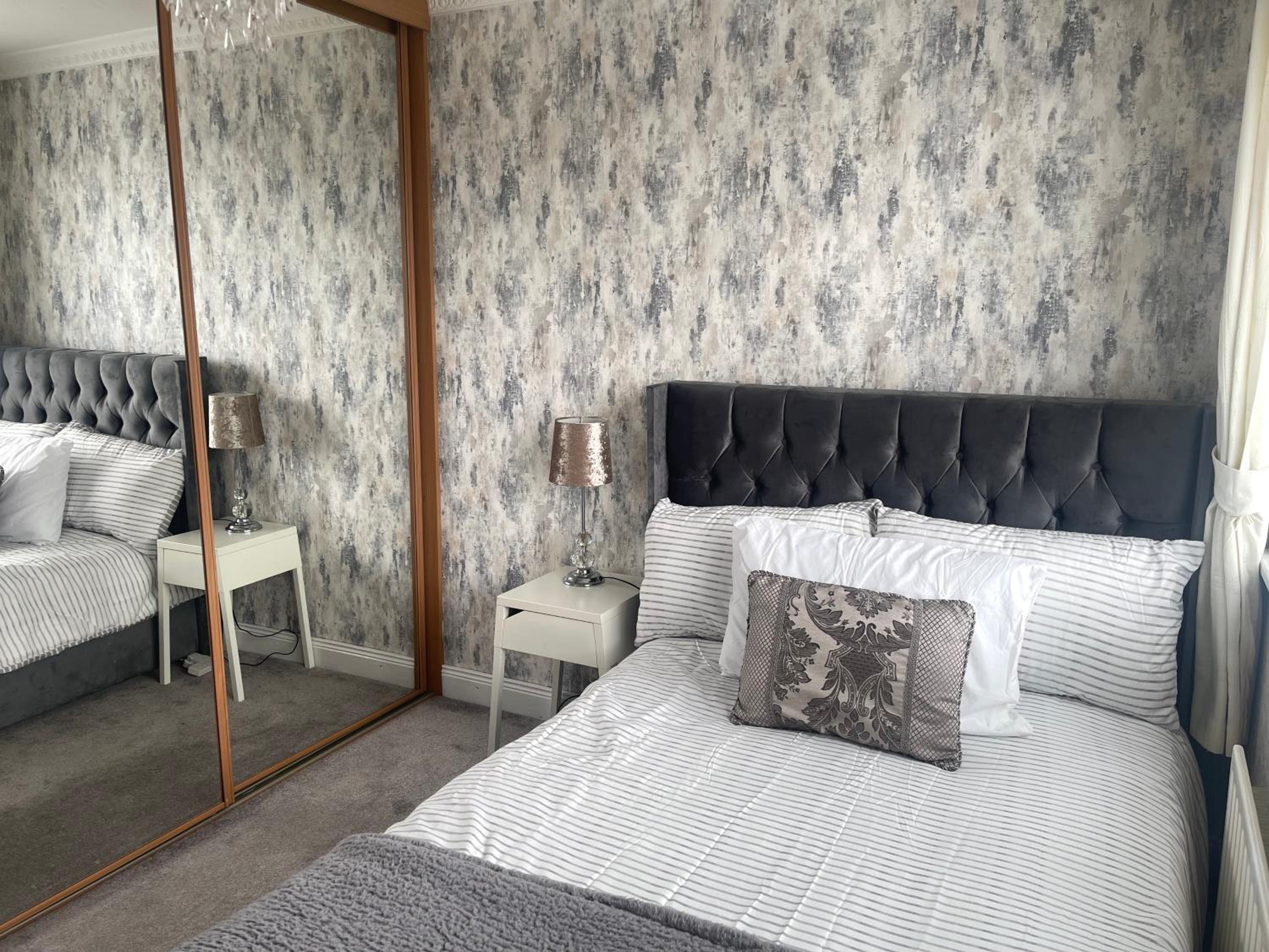 Budget Double Room photo 3