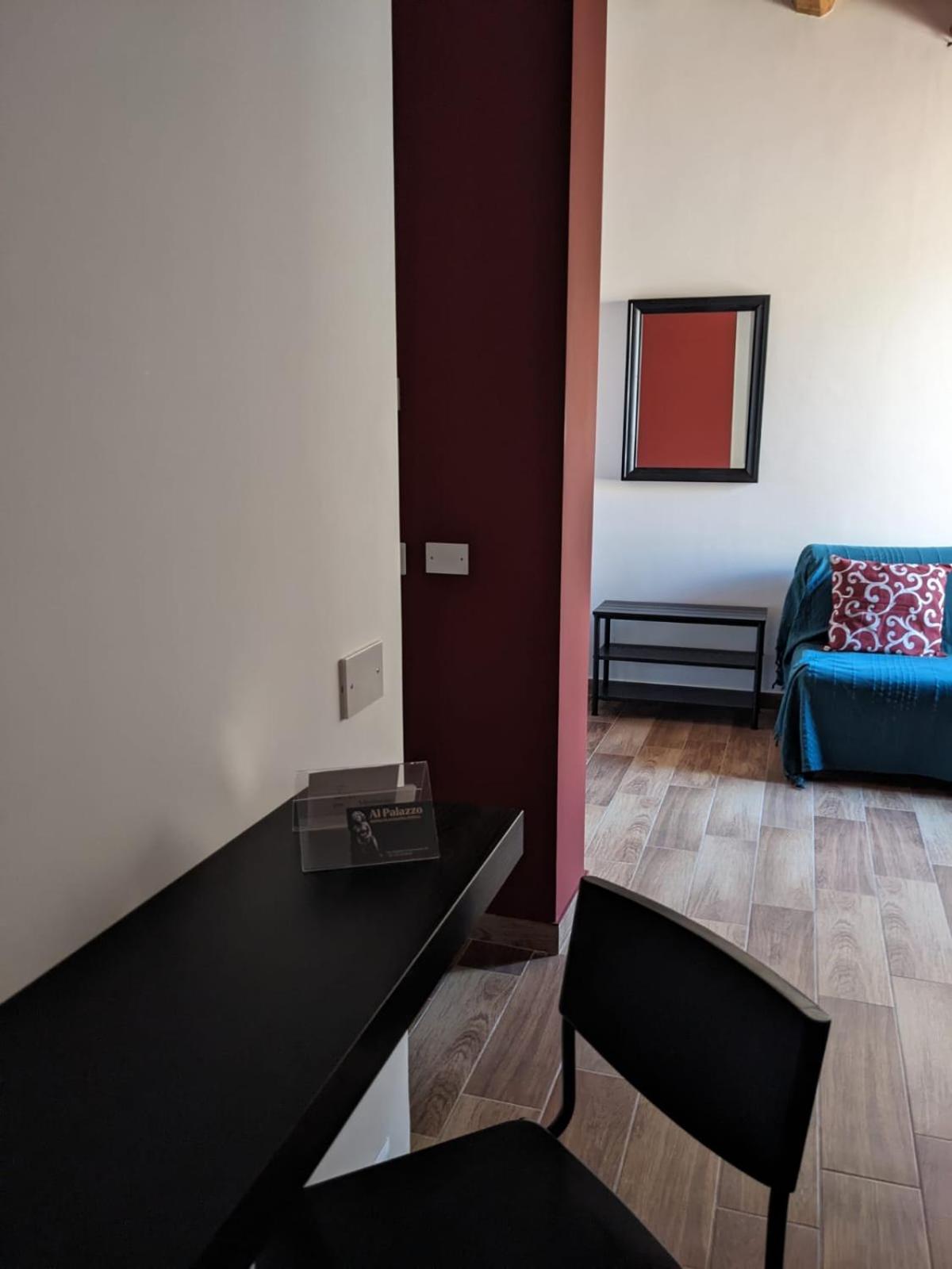 Large Double Room photo 2