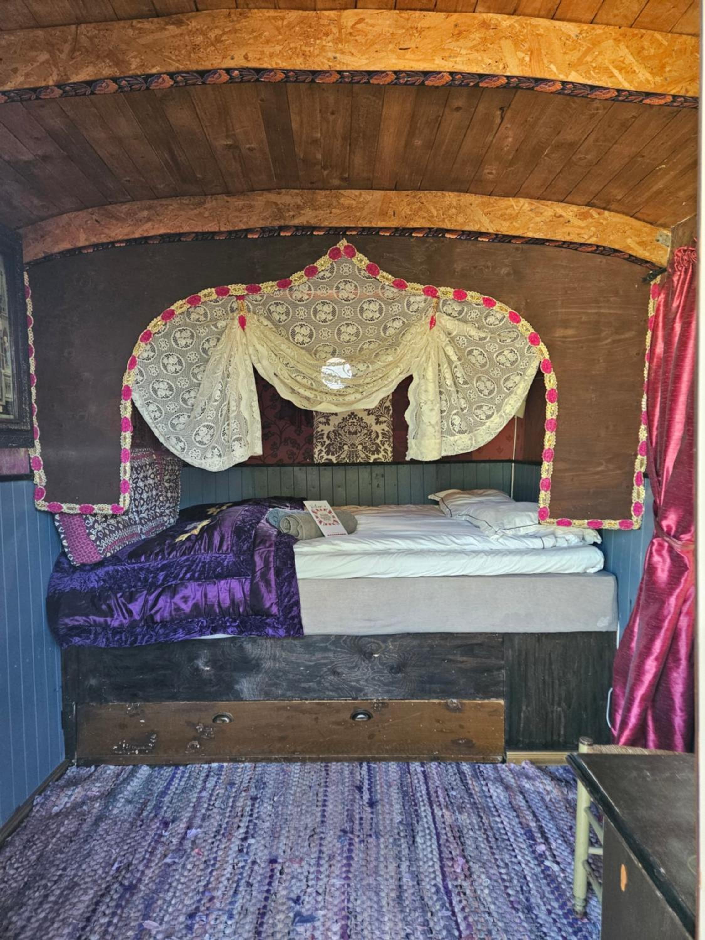 The Fortune Teller’s Wagon photo 1