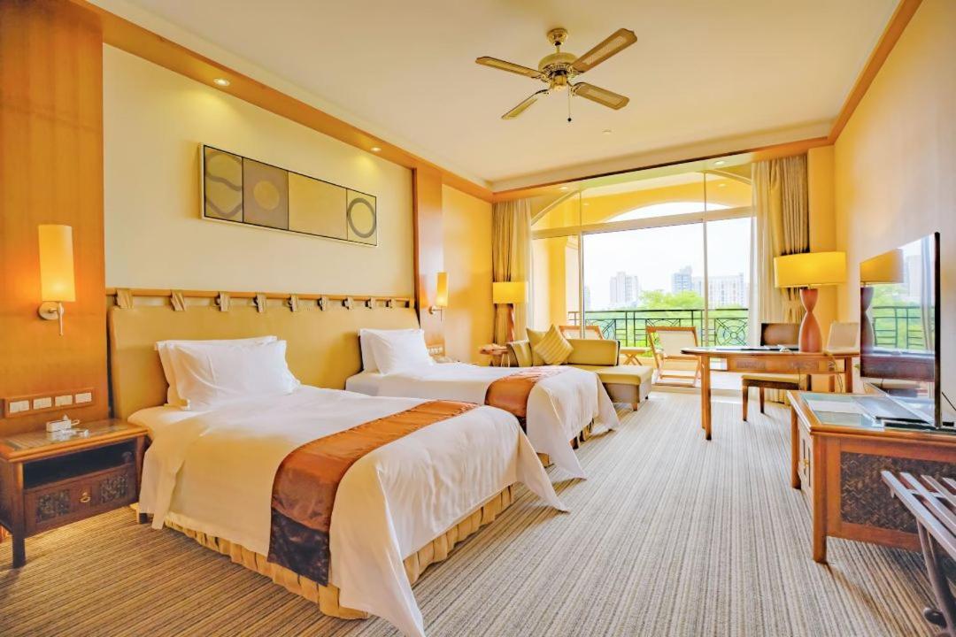 Deluxe Twin Room photo 3
