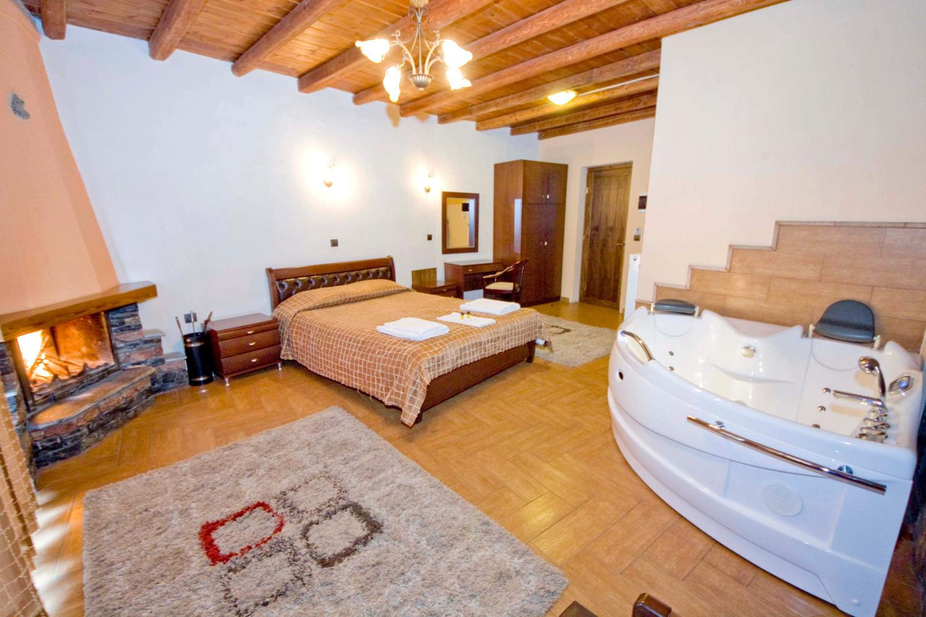 Suite with Spa Bath and Fireplace photo 3