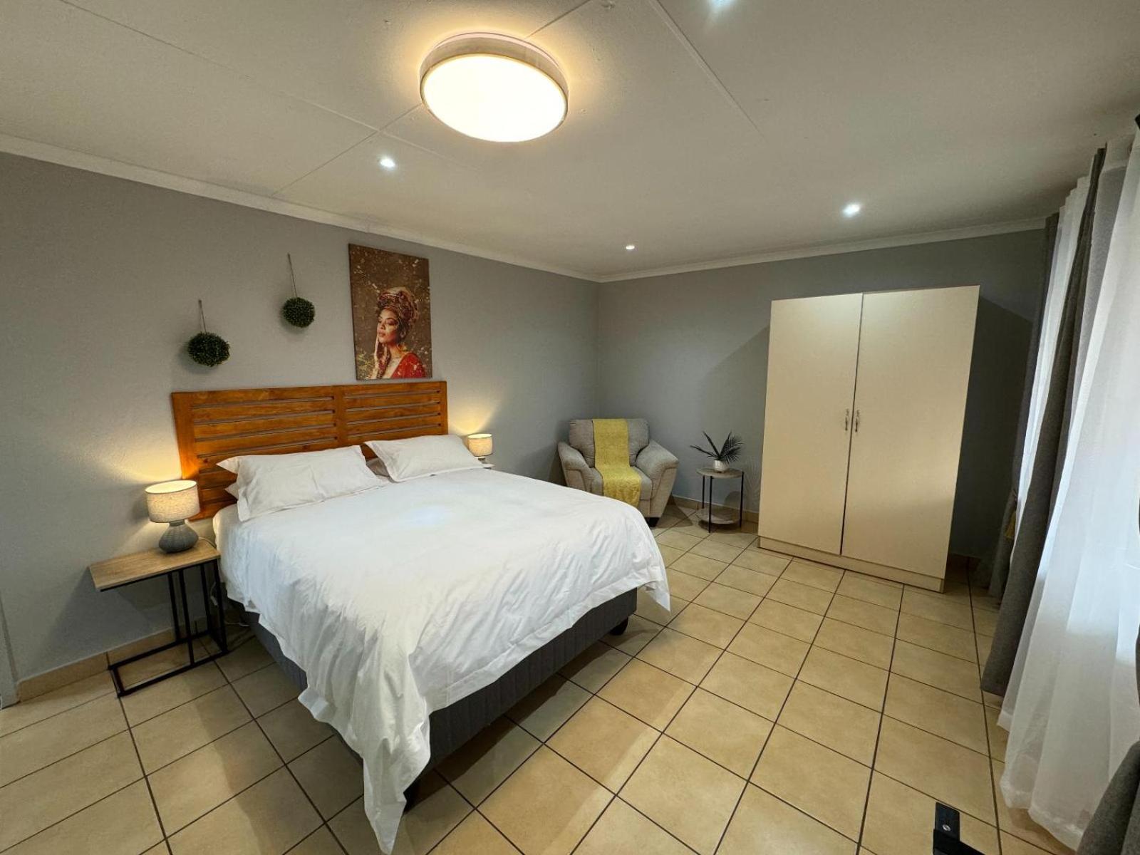 Queen Room