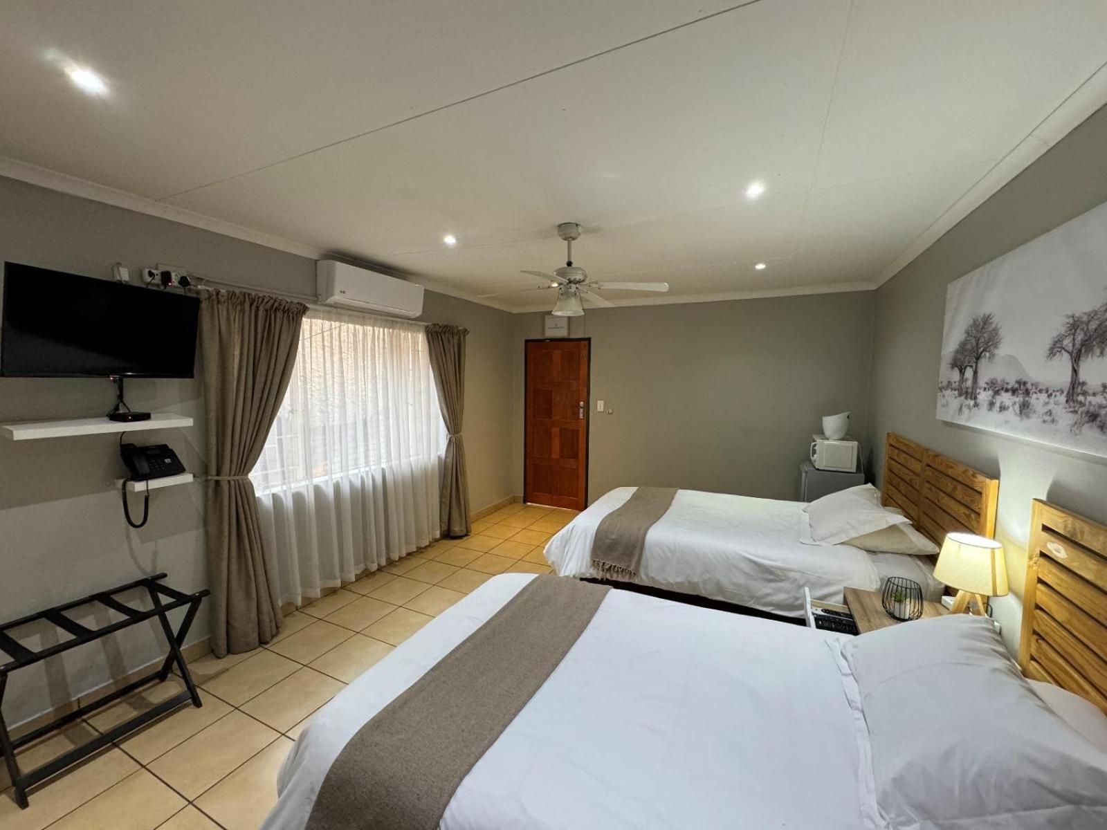 Double or Twin Room with Shower photo 2