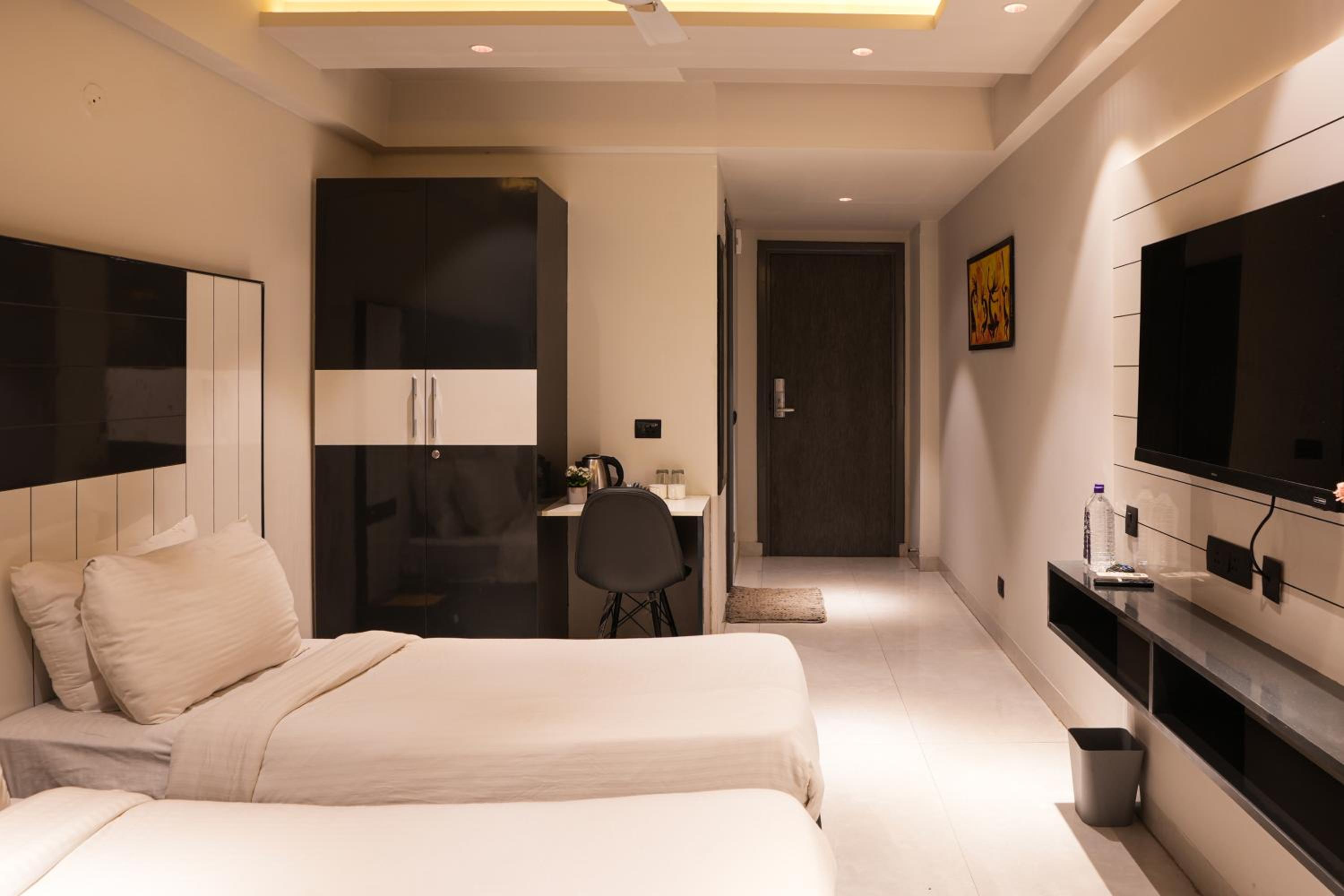 Deluxe Room - Photo 1