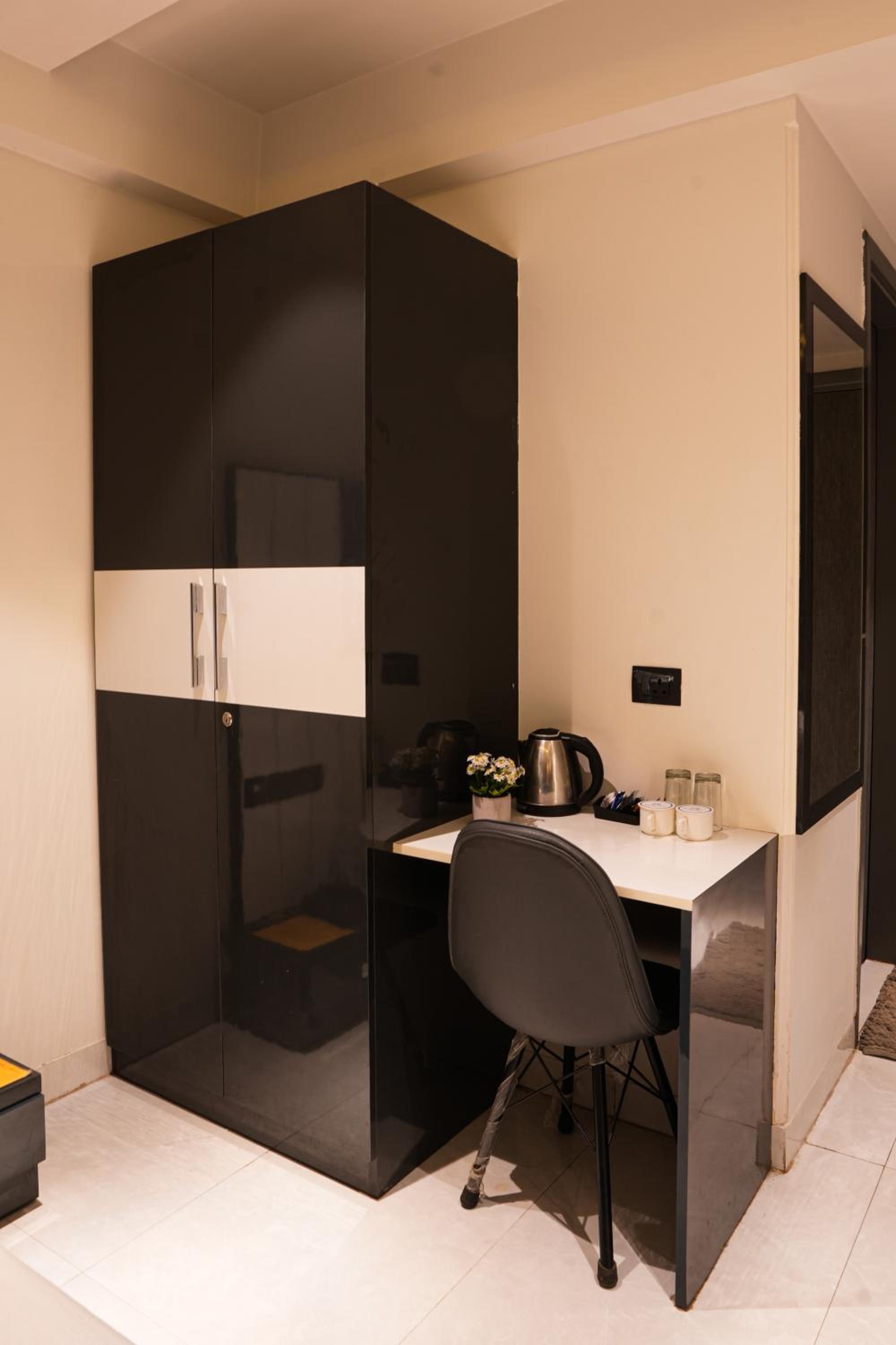 Deluxe Room - Photo 7