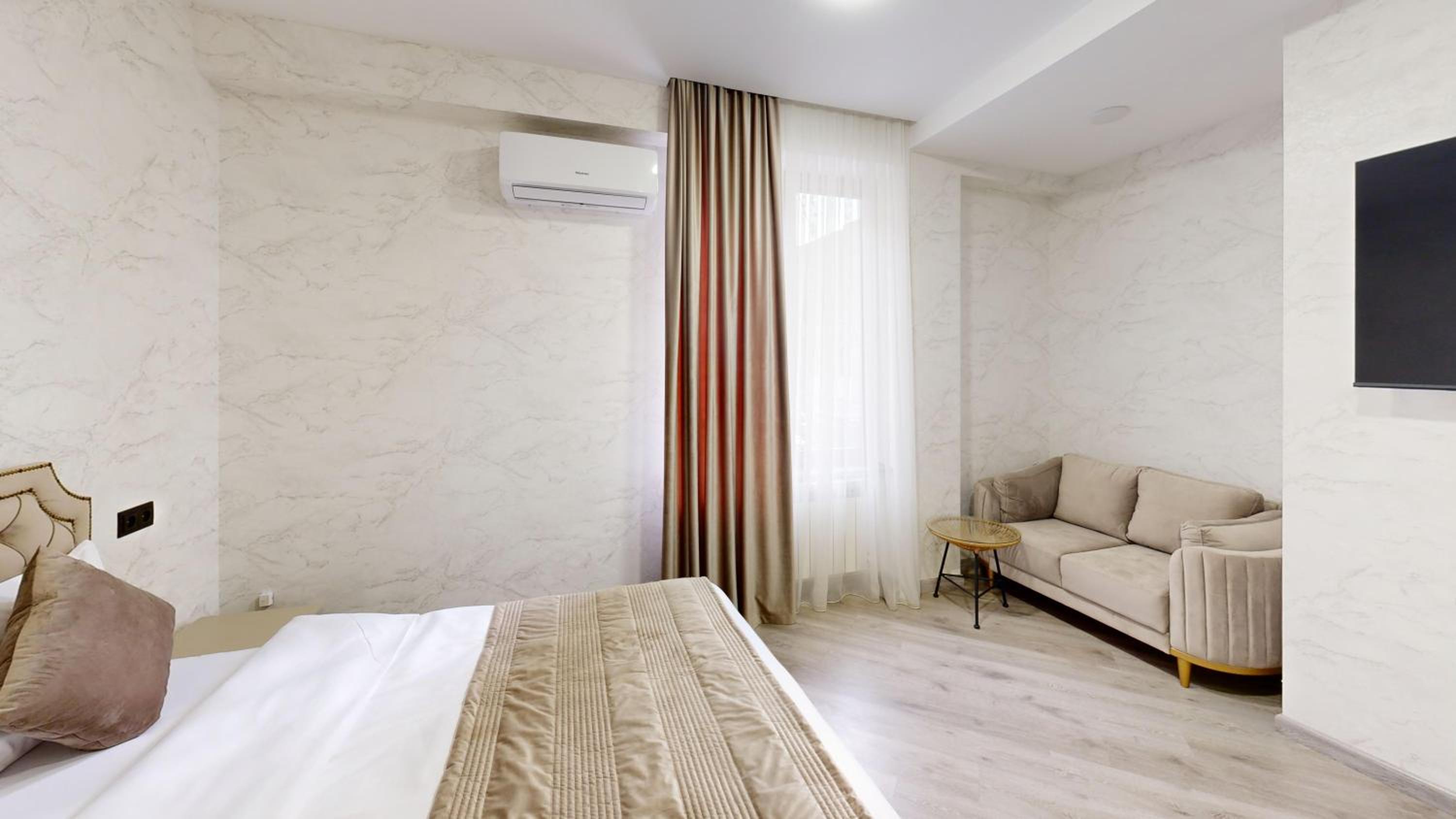 Standard Suite