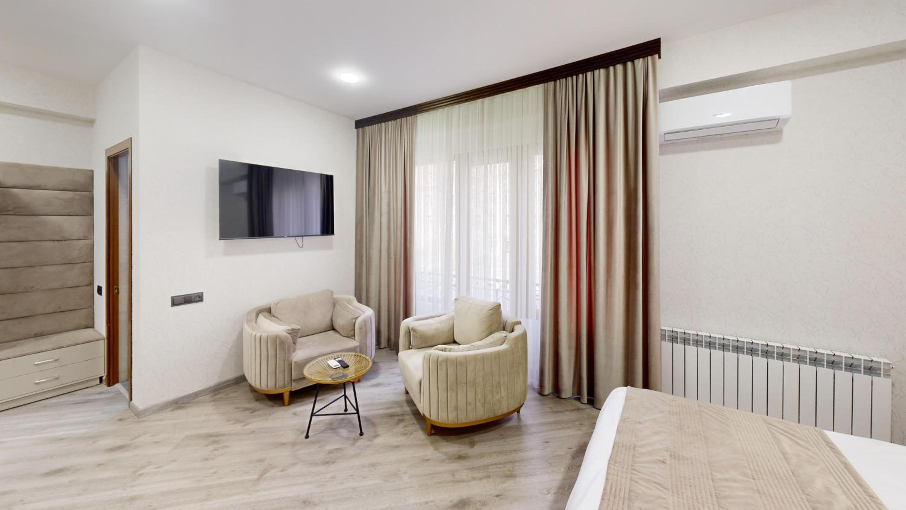 King Suite With Balcony