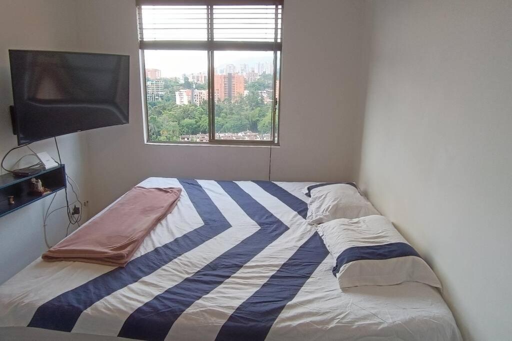 Three-Bedroom Apartment photo 1