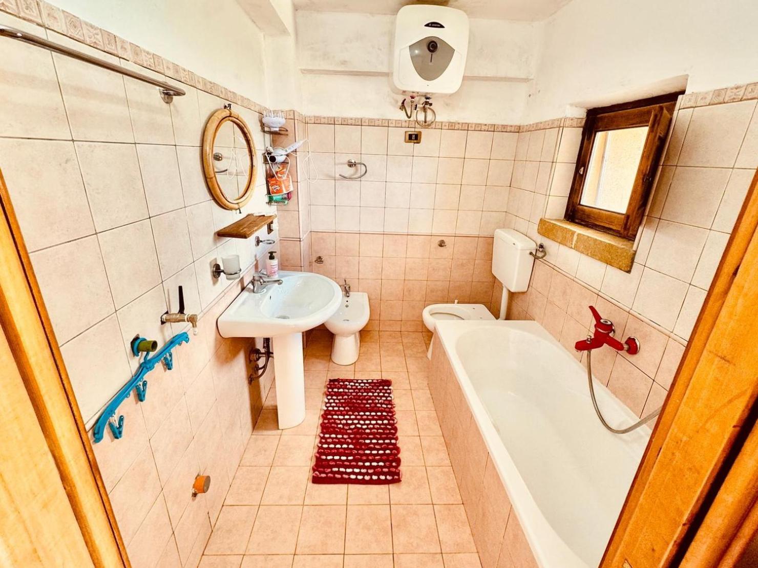 One-Bedroom House photo 2