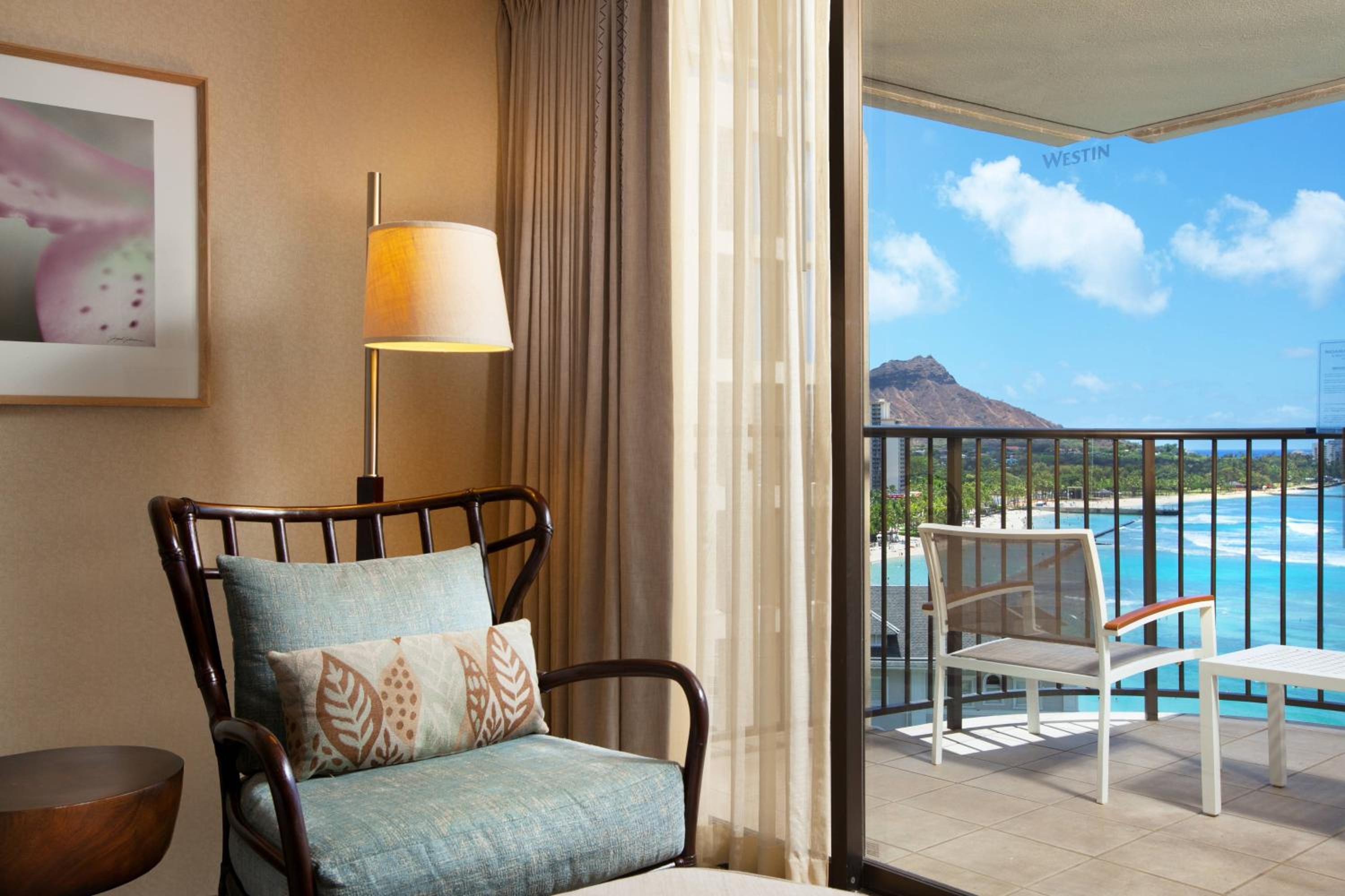 Newly Renovated Tower Premier Ocean View, Larger Guest room, 1 King - Photo 2