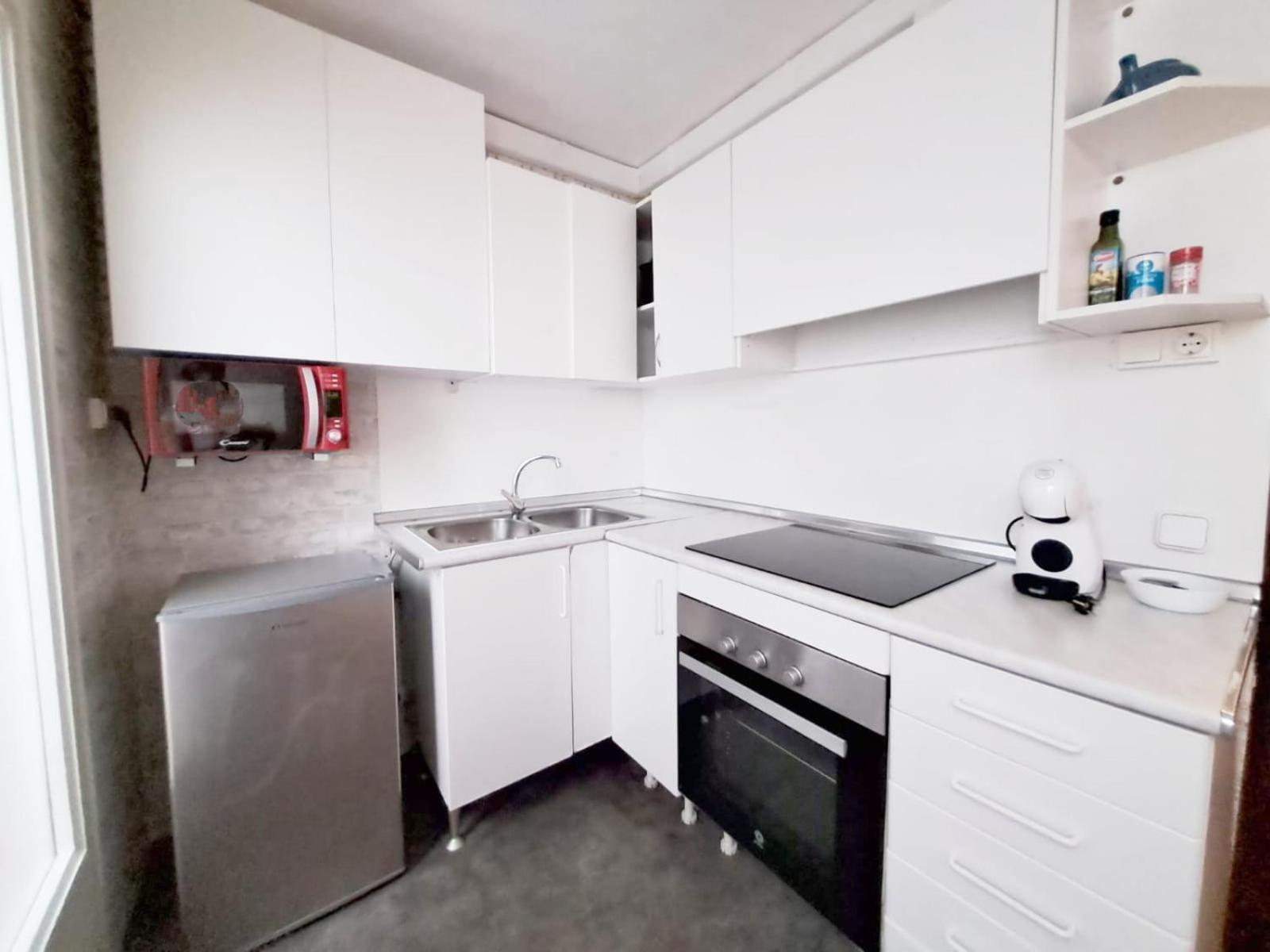 Three-Bedroom Apartment photo 2