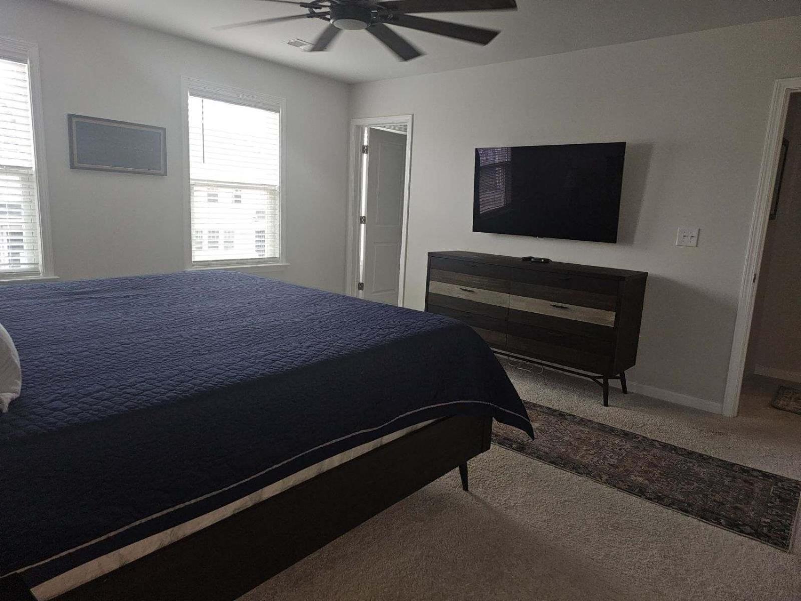 Three-Bedroom House photo 1