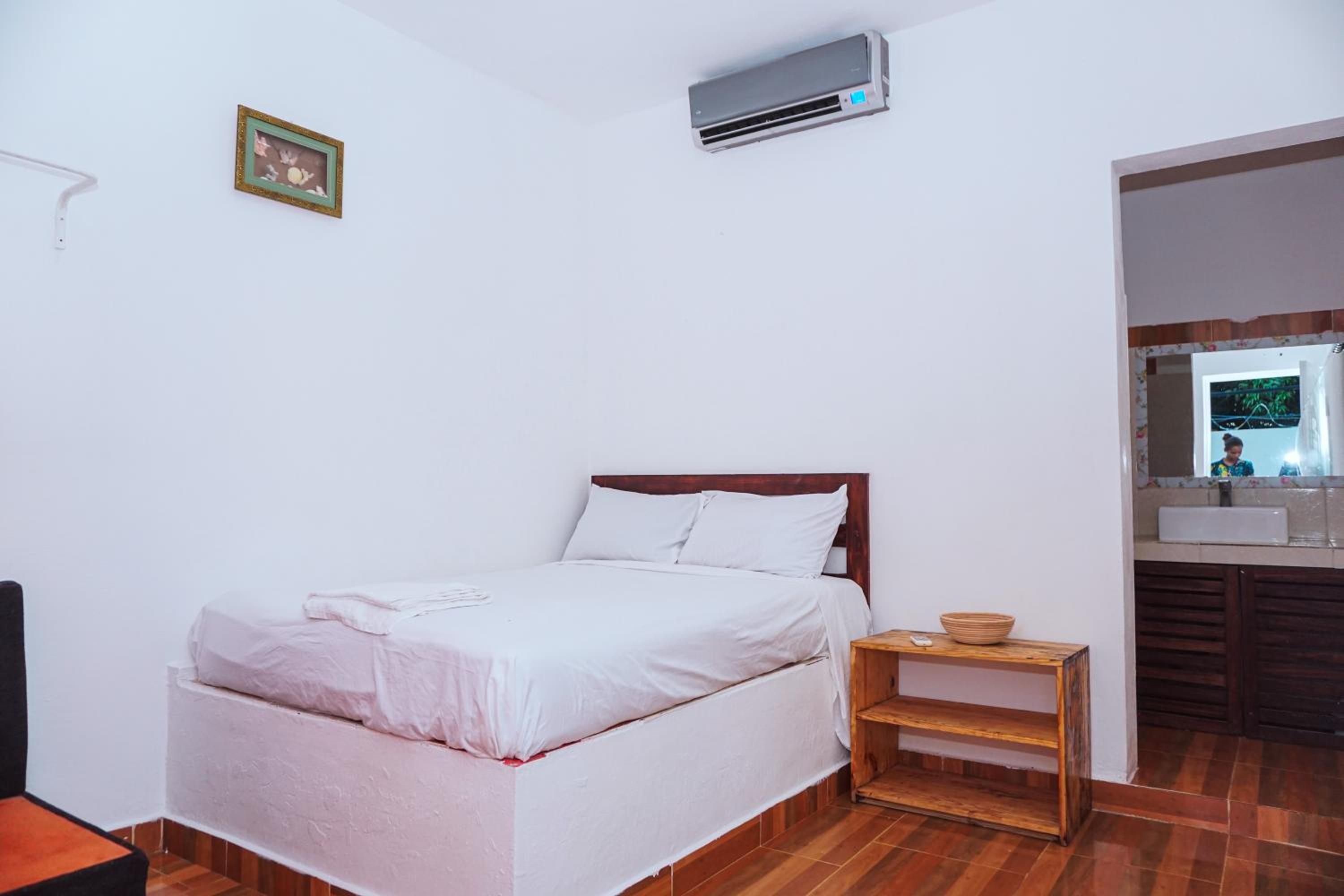 Habitación Doble con Baño Privado